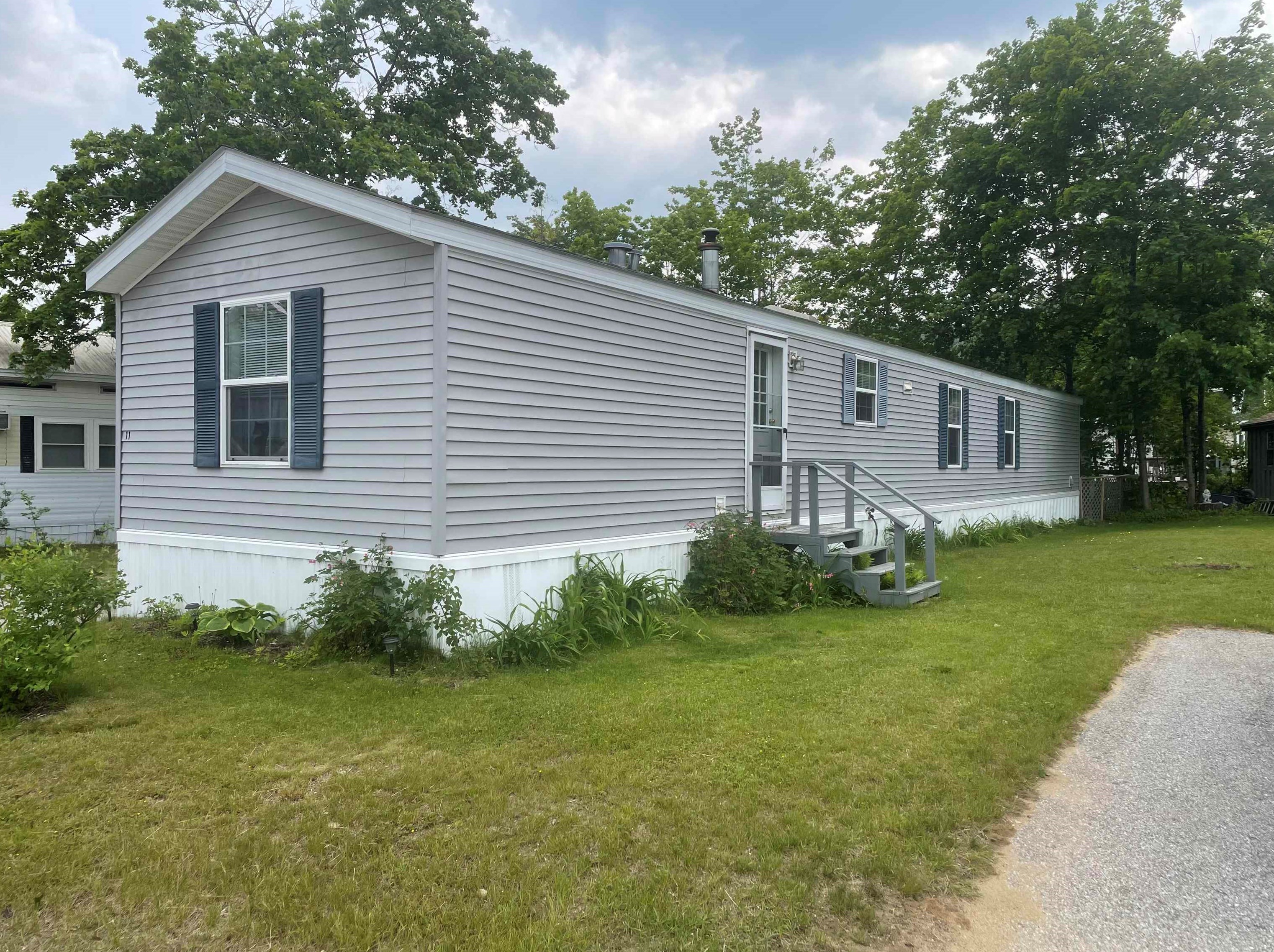 11 Easy St, Holderness, NH 03245