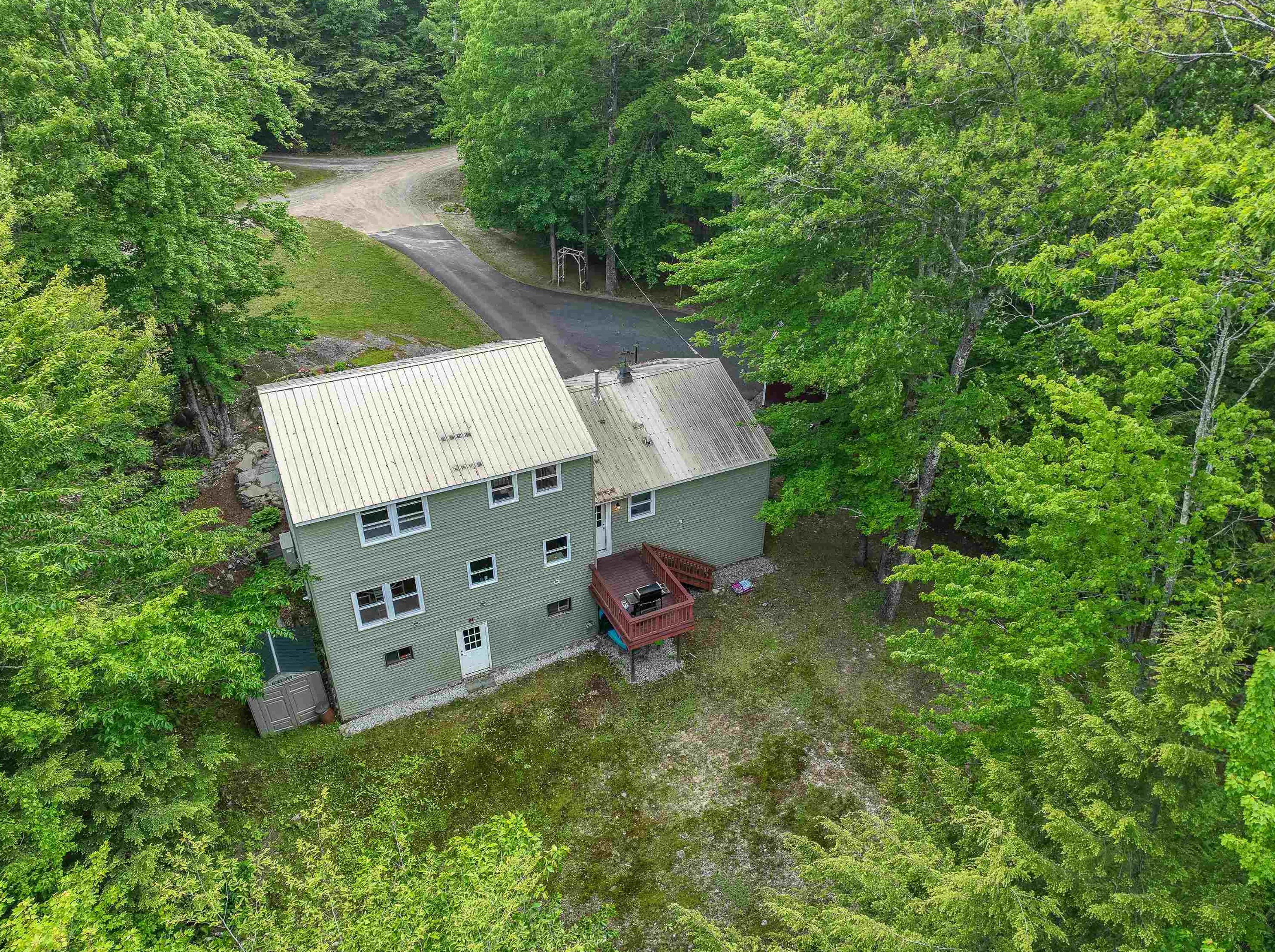 9 Notchview Dr, Bridgewater, NH 03264-1301