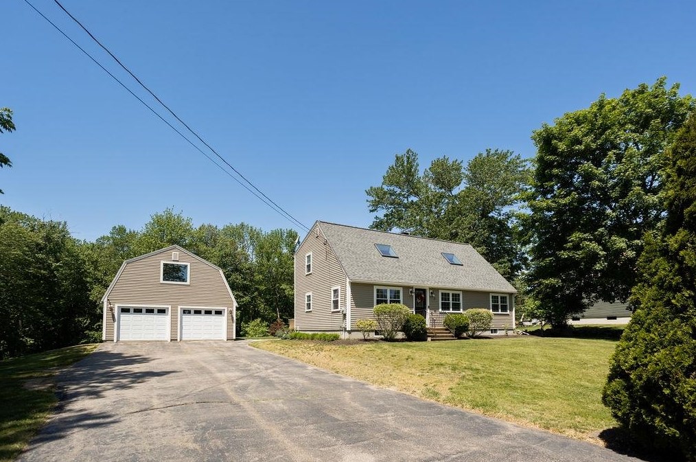 11 Ryan Cir, Rochester, NH 03867-3351