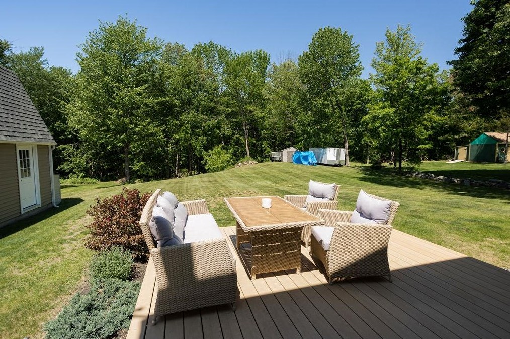 11 Ryan Cir, Rochester NH 03867-3350 exterior