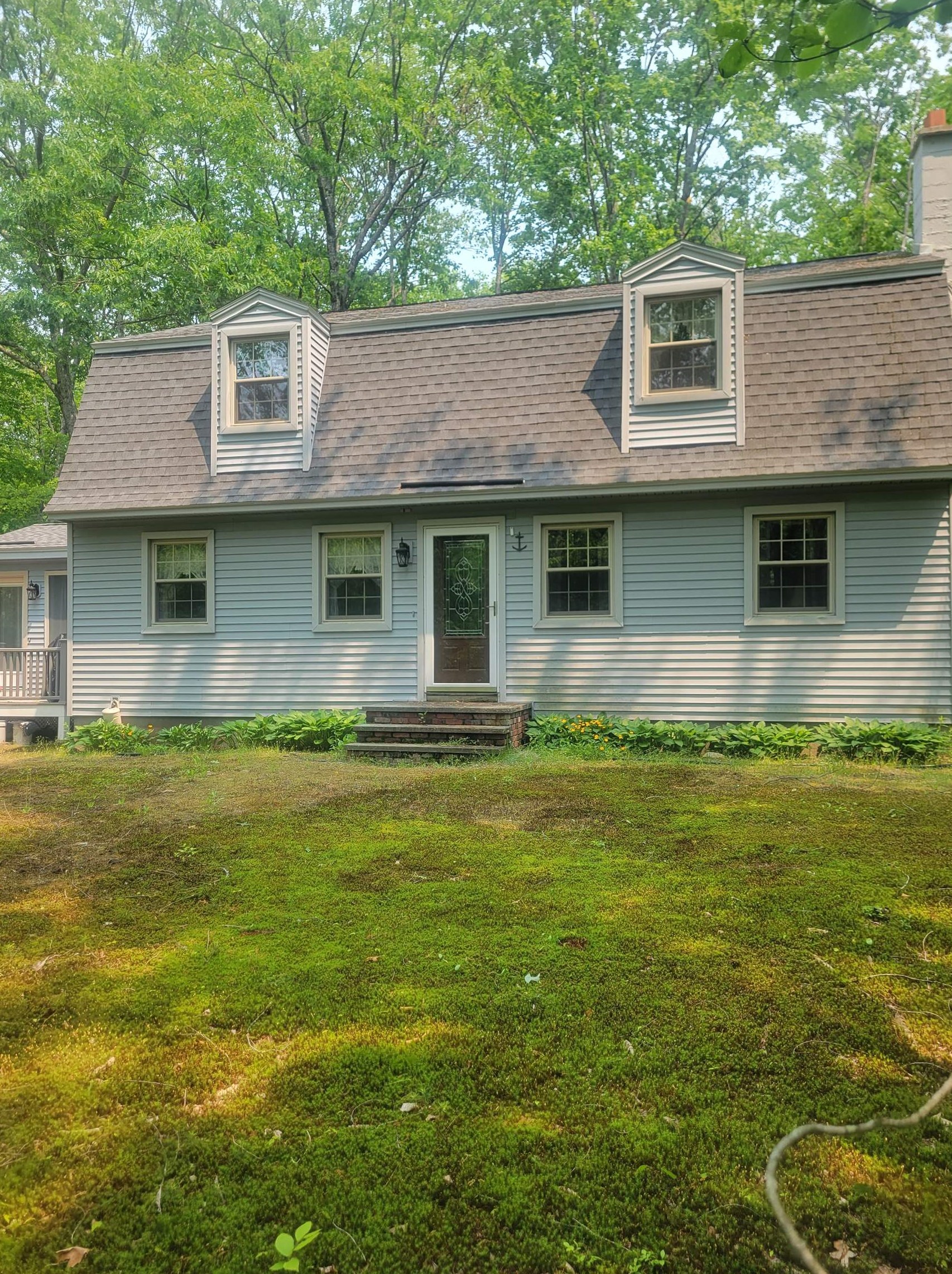 10 Acorn Ave, Auburn, NH 03032-3214