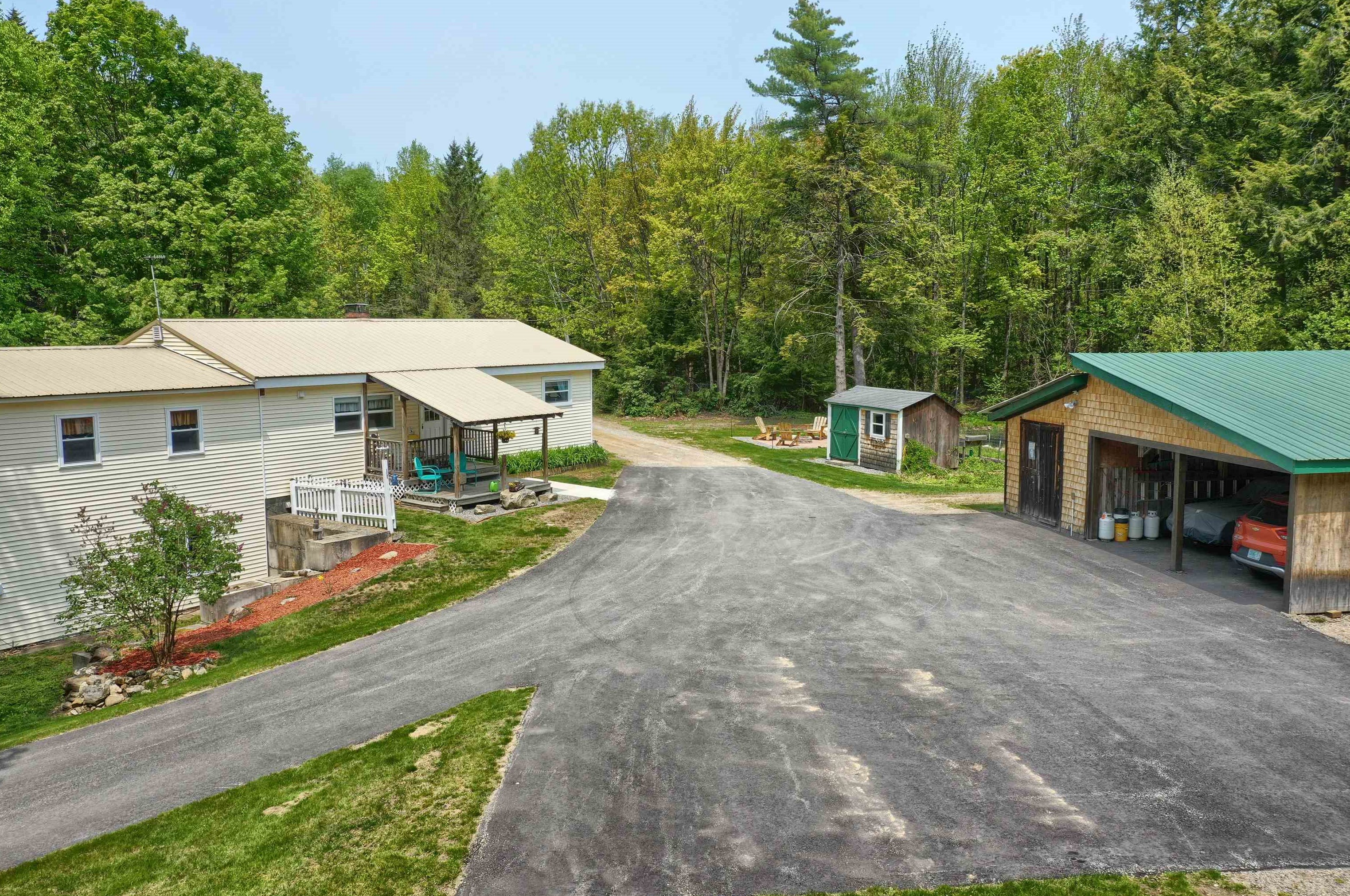 785 Sanborn Rd, Sanbornton, NH 03269