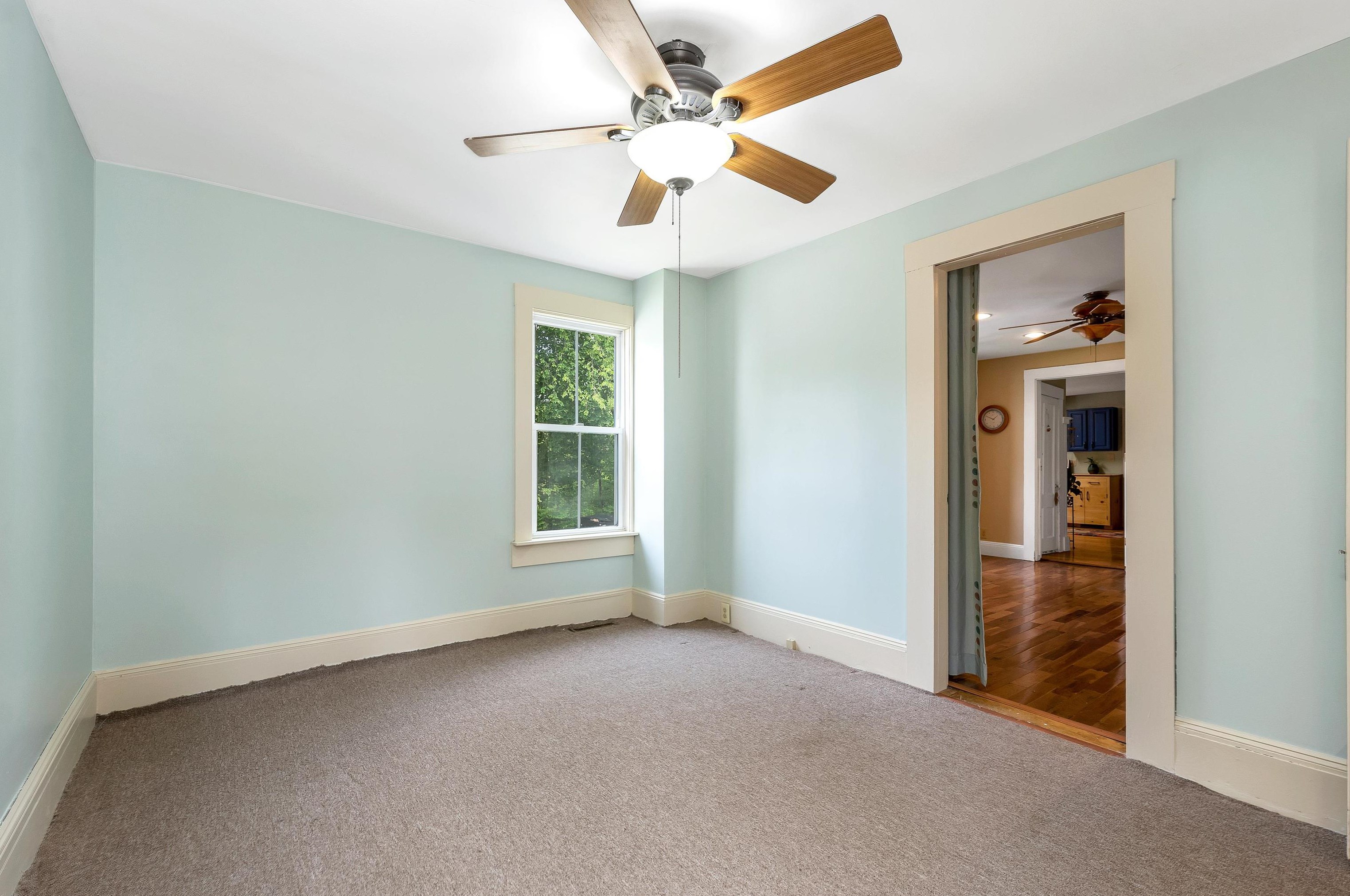 68 Highland St, Bridgewater NH 03264-1240 exterior