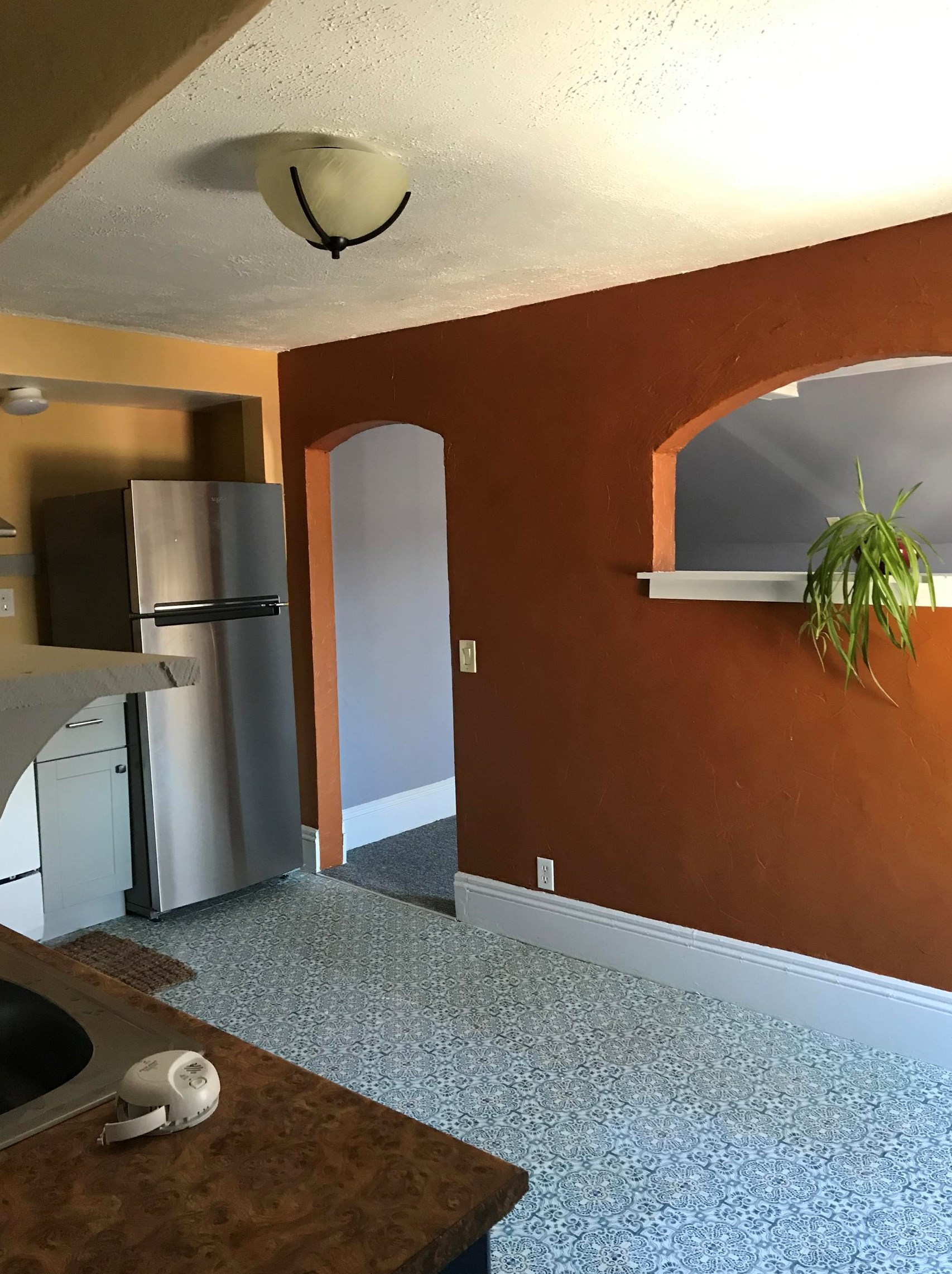 68 Highland St, Bridgewater NH 03264-1240 exterior