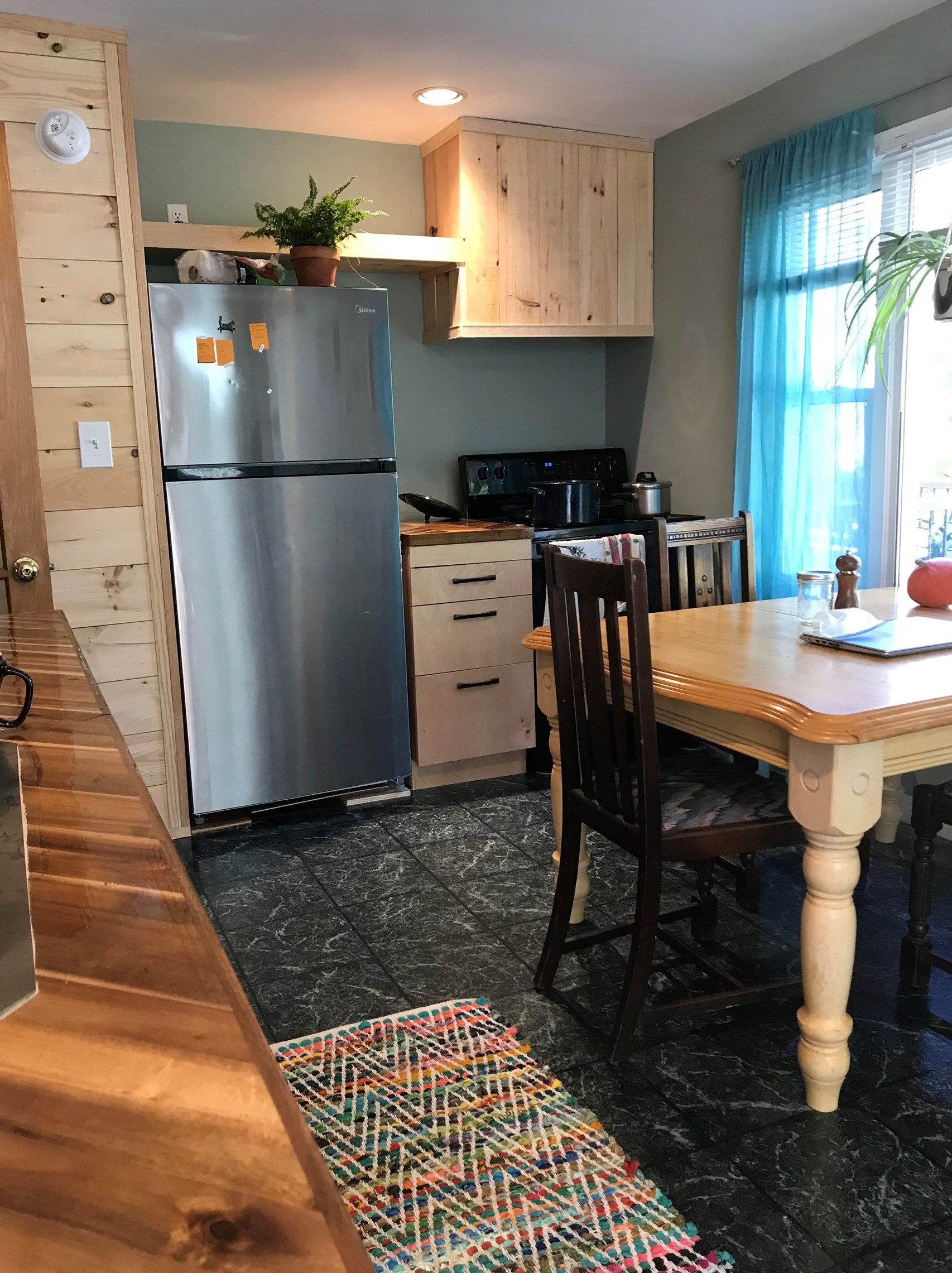 68 Highland St, Bridgewater NH 03264-1240 exterior