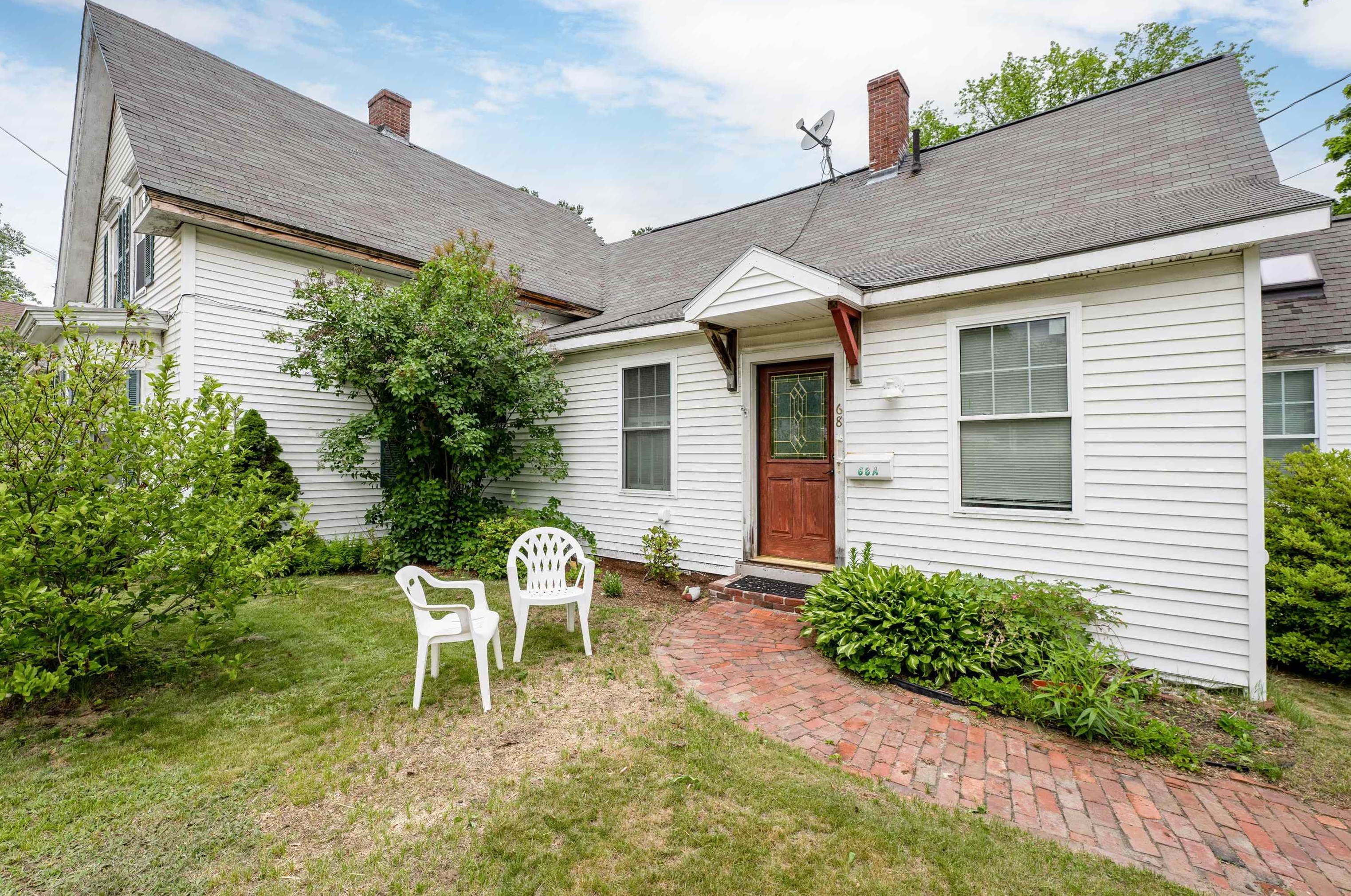 68 Highland St, Bridgewater NH 03264-1240 exterior