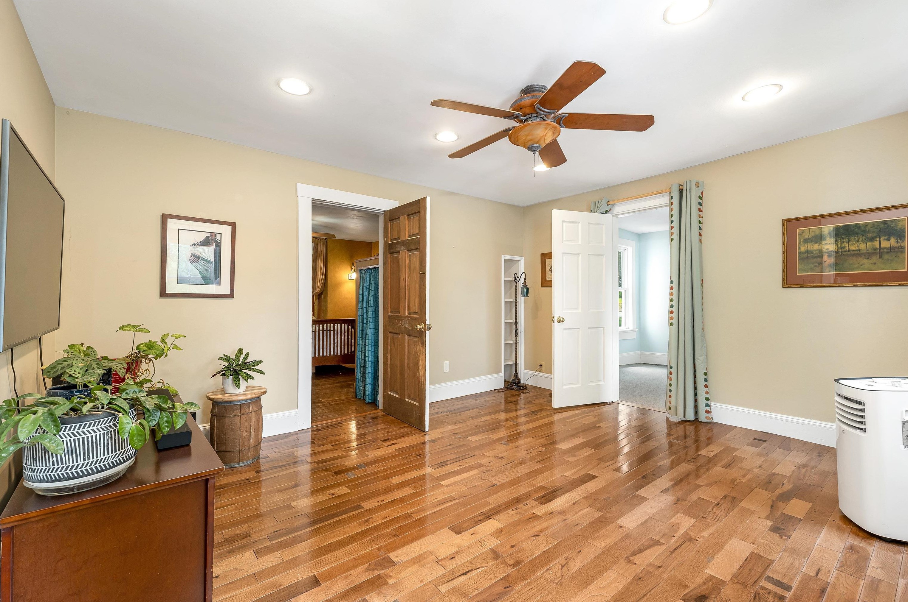 68 Highland St, Bridgewater NH 03264-1240 exterior