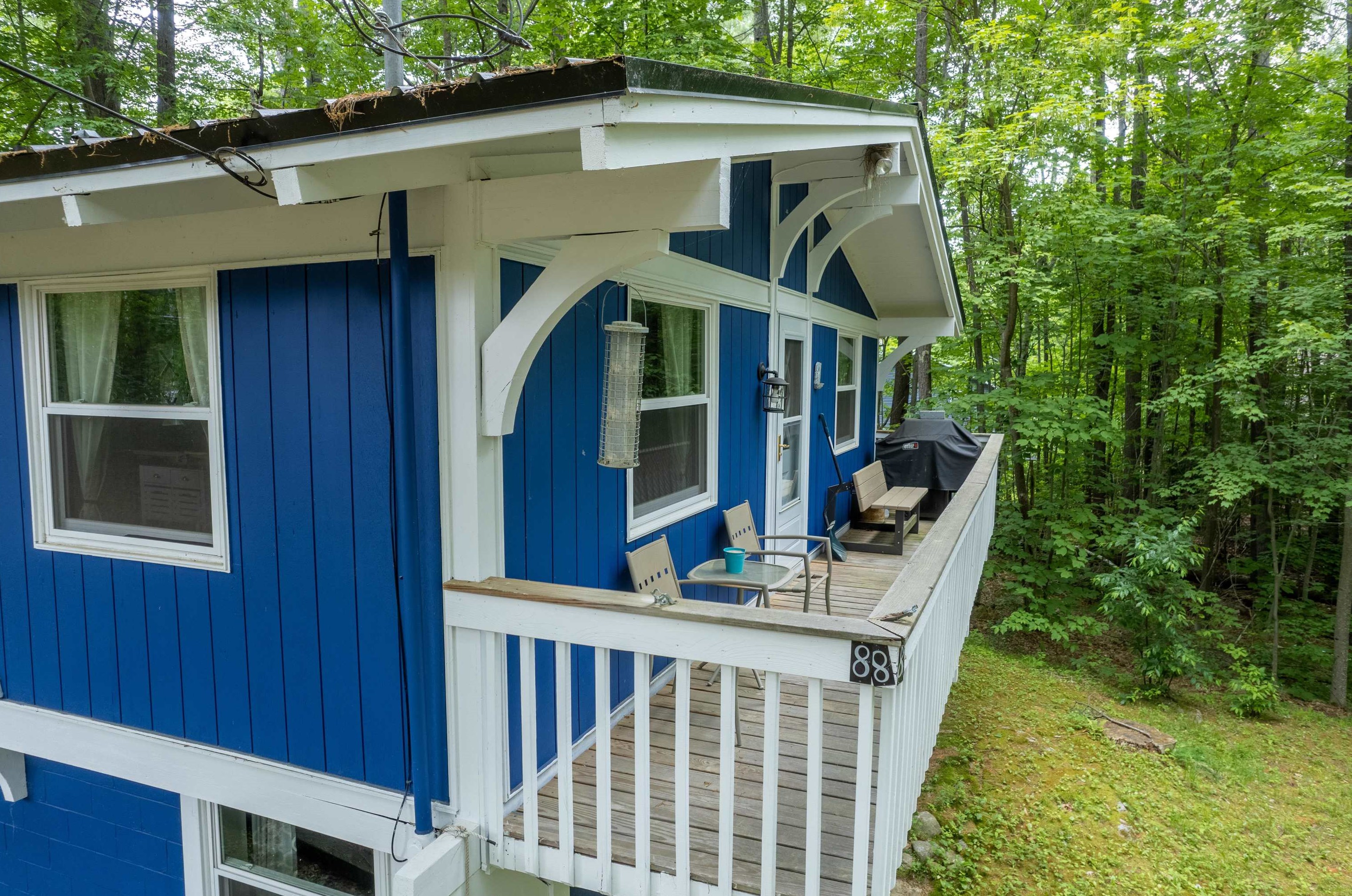 88 Suissevale Ave, Meredith, NH 03253