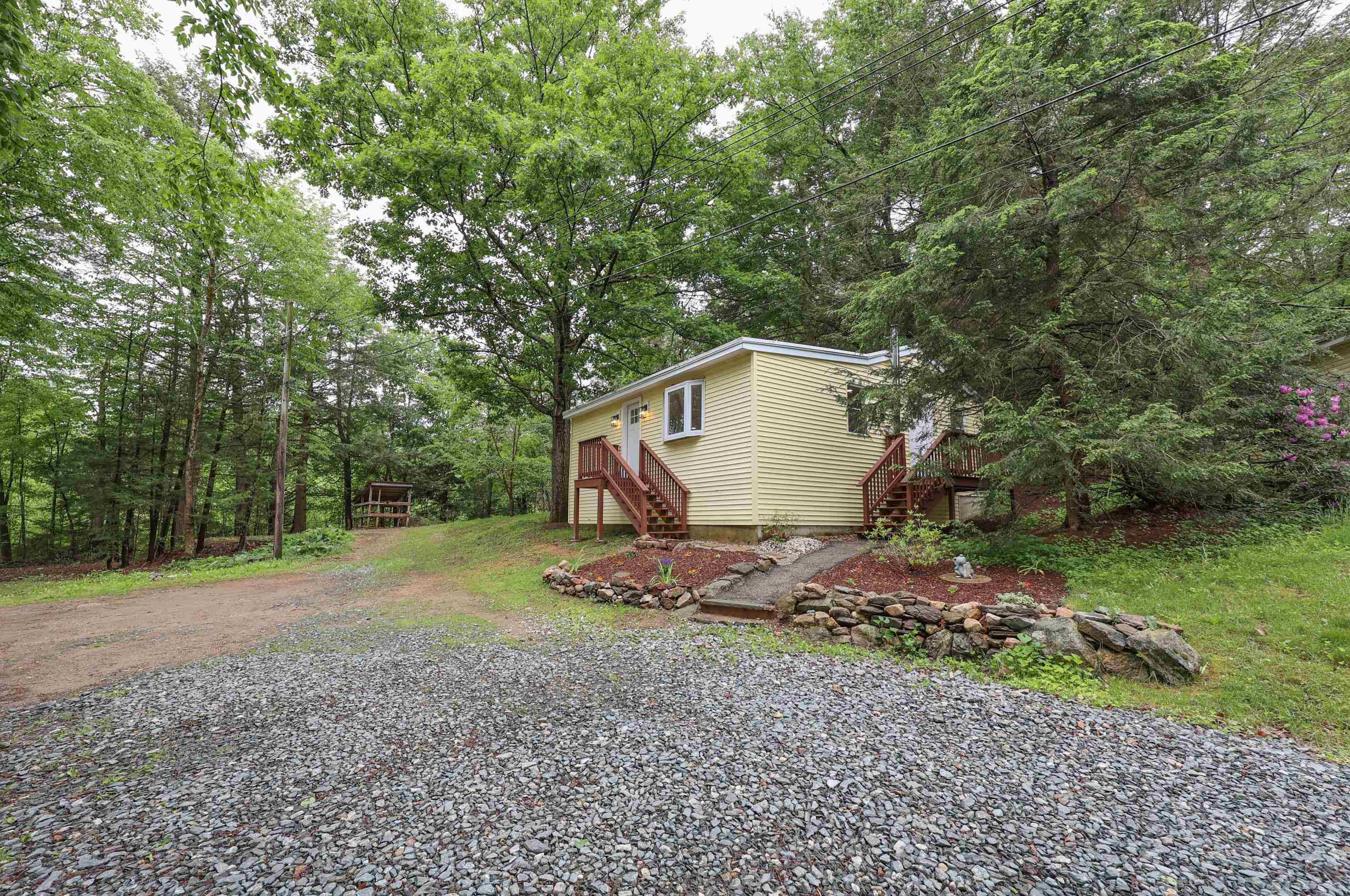 17 Ferndale Rd, Raymond, NH 03077