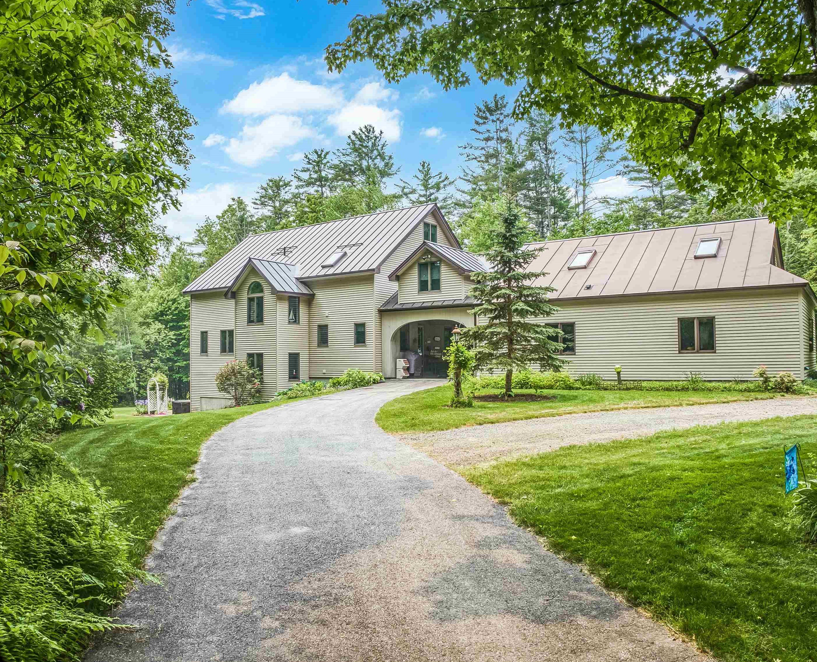 26 Sunapee Heights Ct, Sunapee, NH 03782