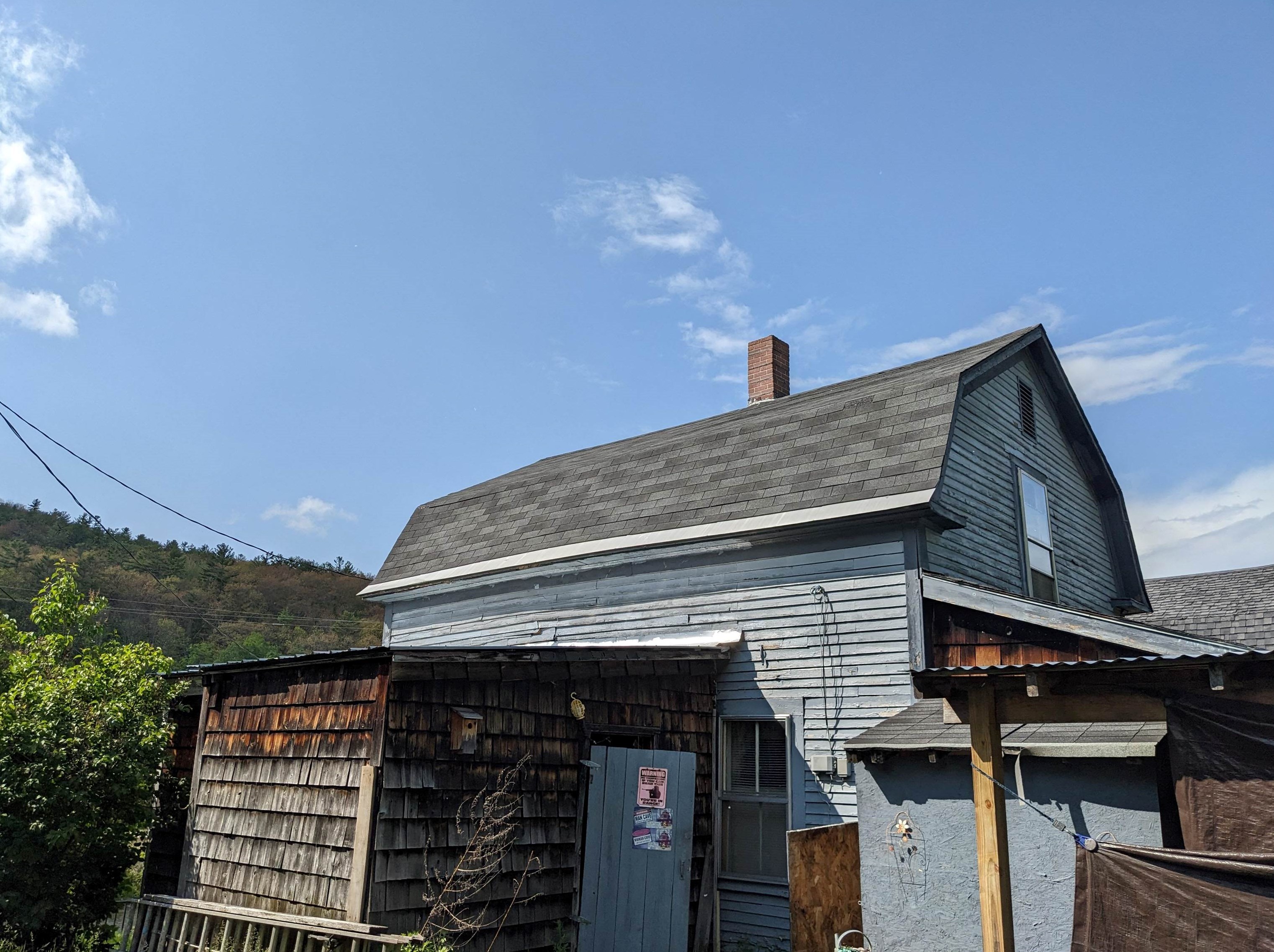 38 Acre Dr, Landaff NH  03585-5200 exterior