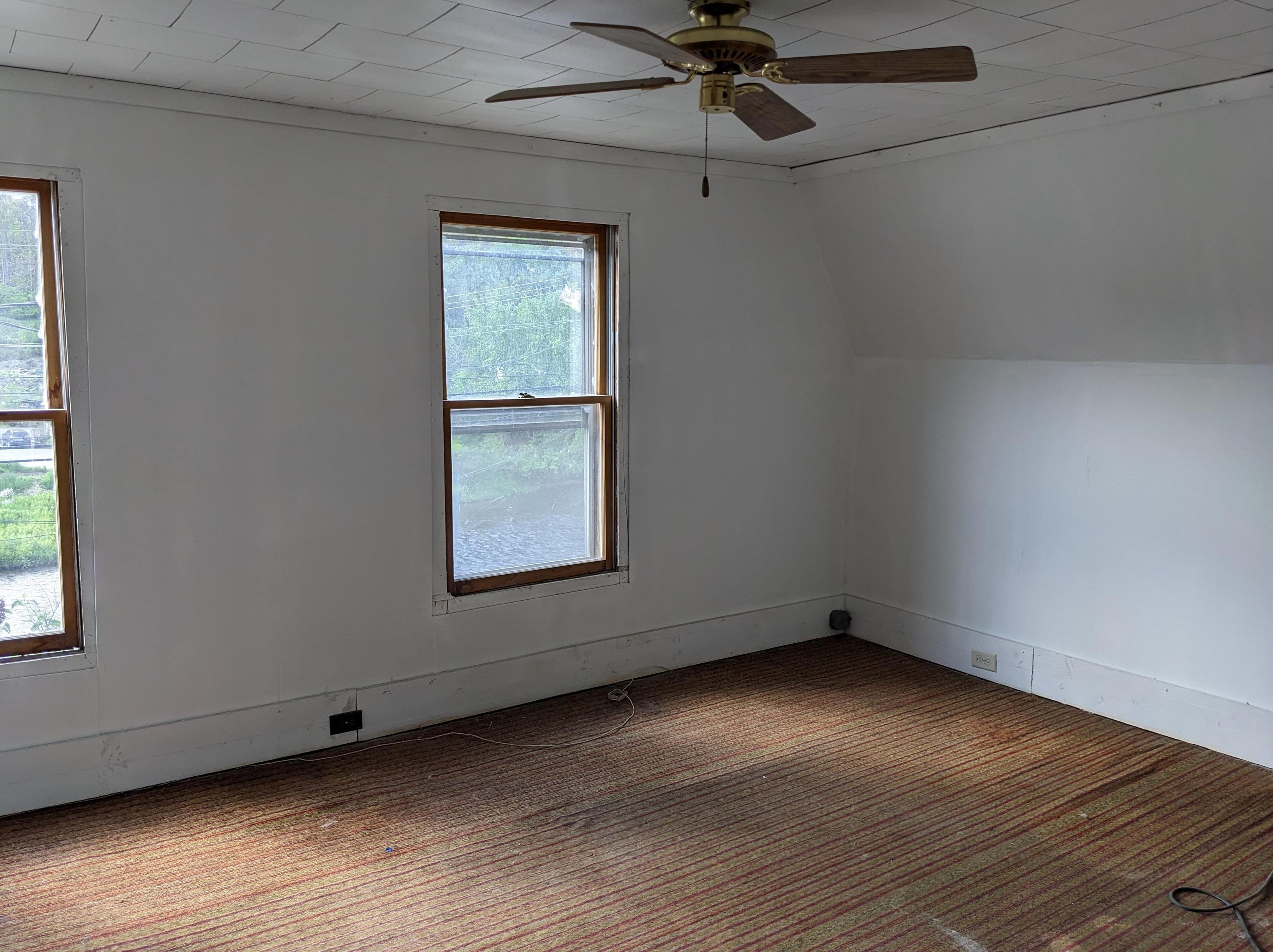 38 Acre Dr, Landaff NH  03585-5200 exterior