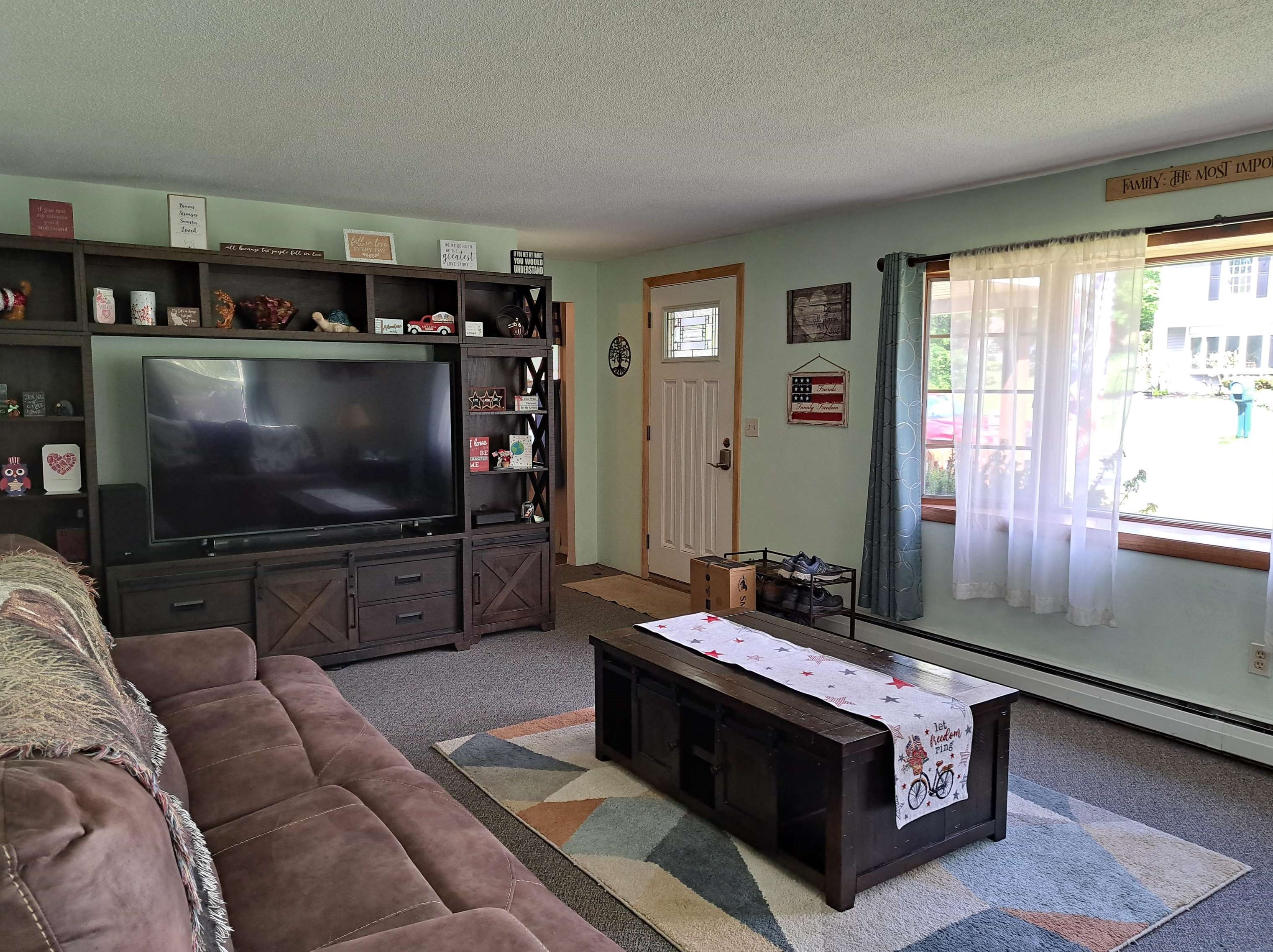 4 Fenway Ln, Unity, NH 03743