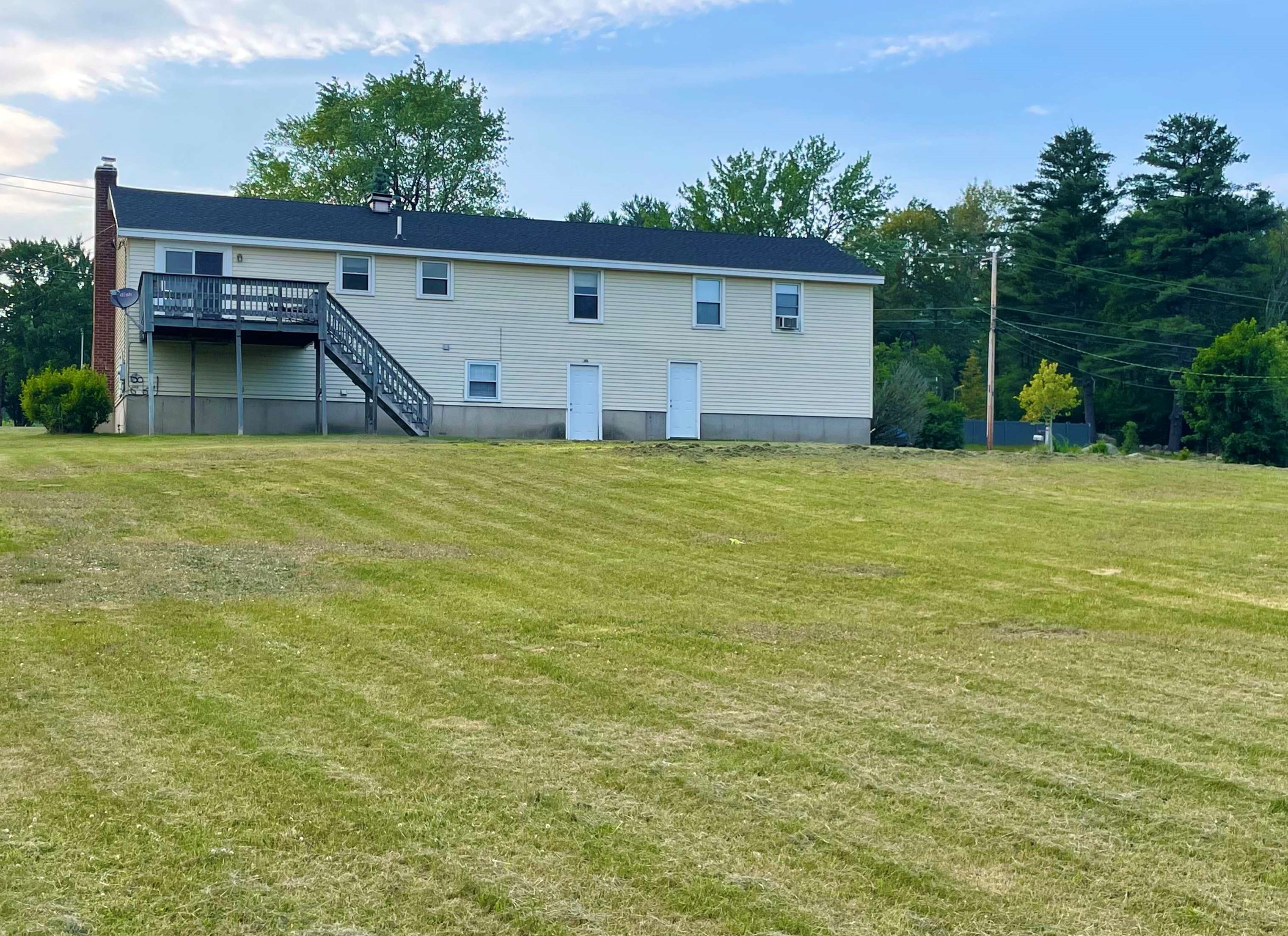 38 South Rd, Londonderry, NH 03053