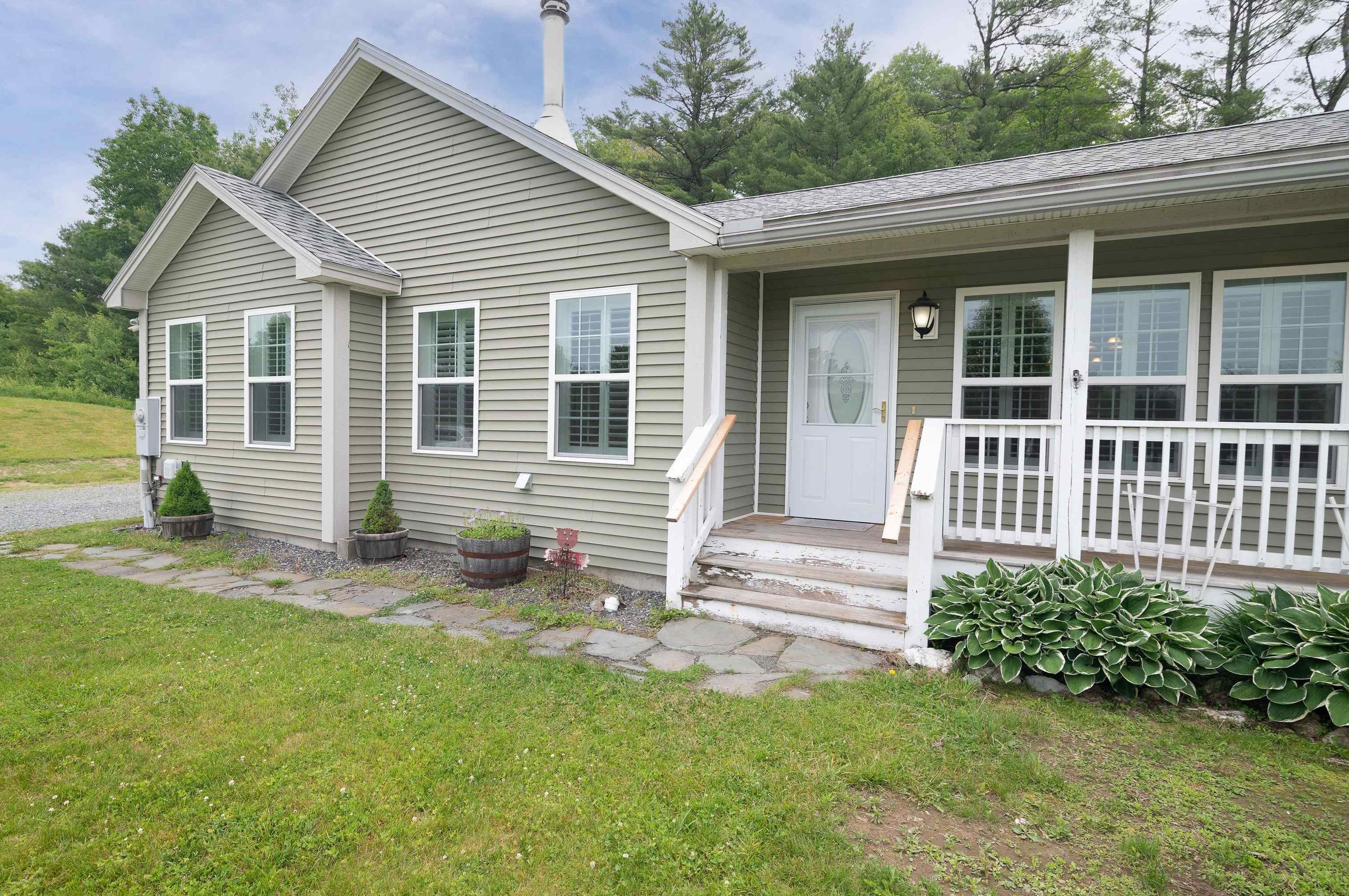 299 Hanover St, Unity, NH 03743