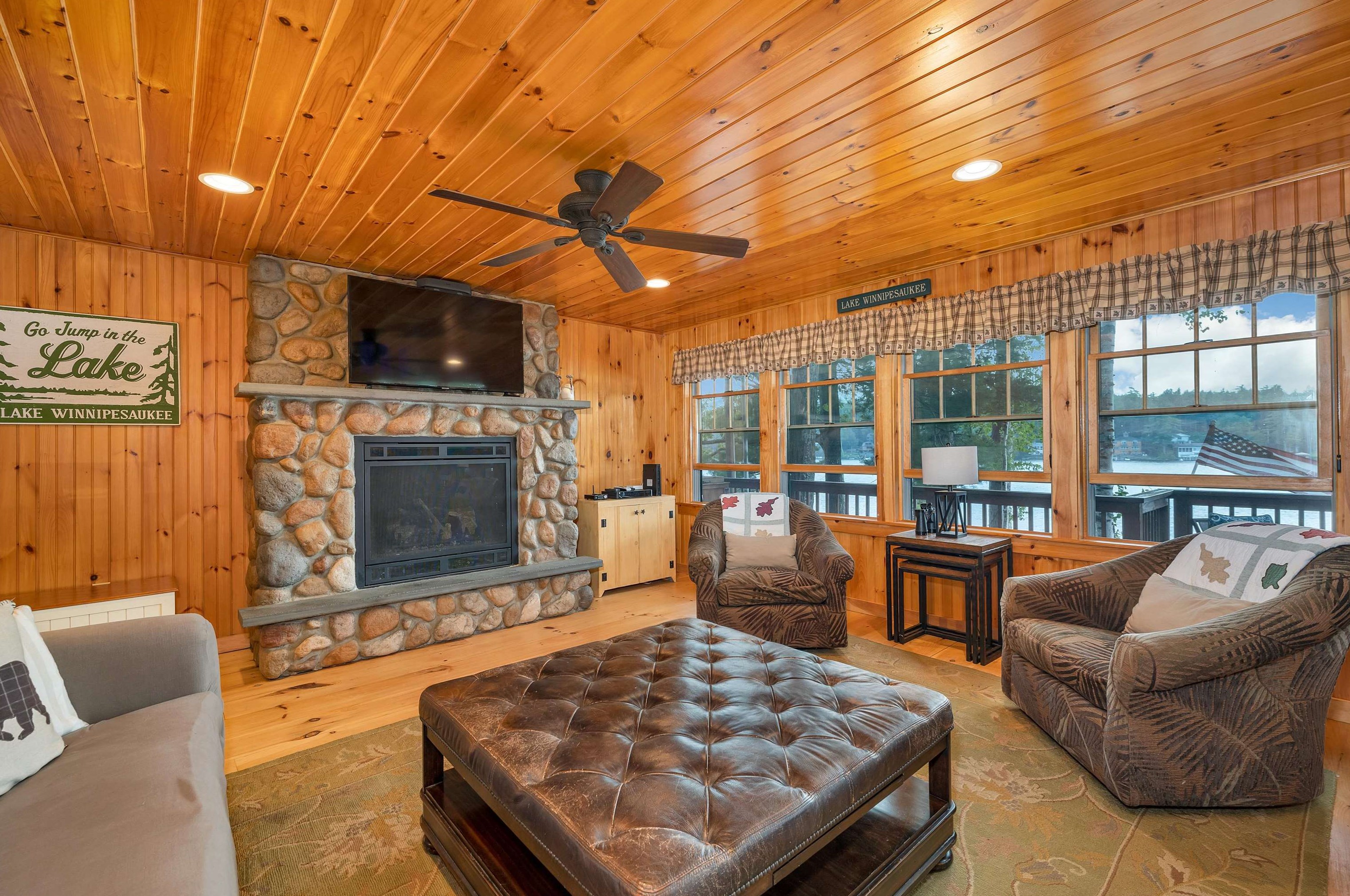 70 Sleepers Is, Alton NH 03810-4078 exterior