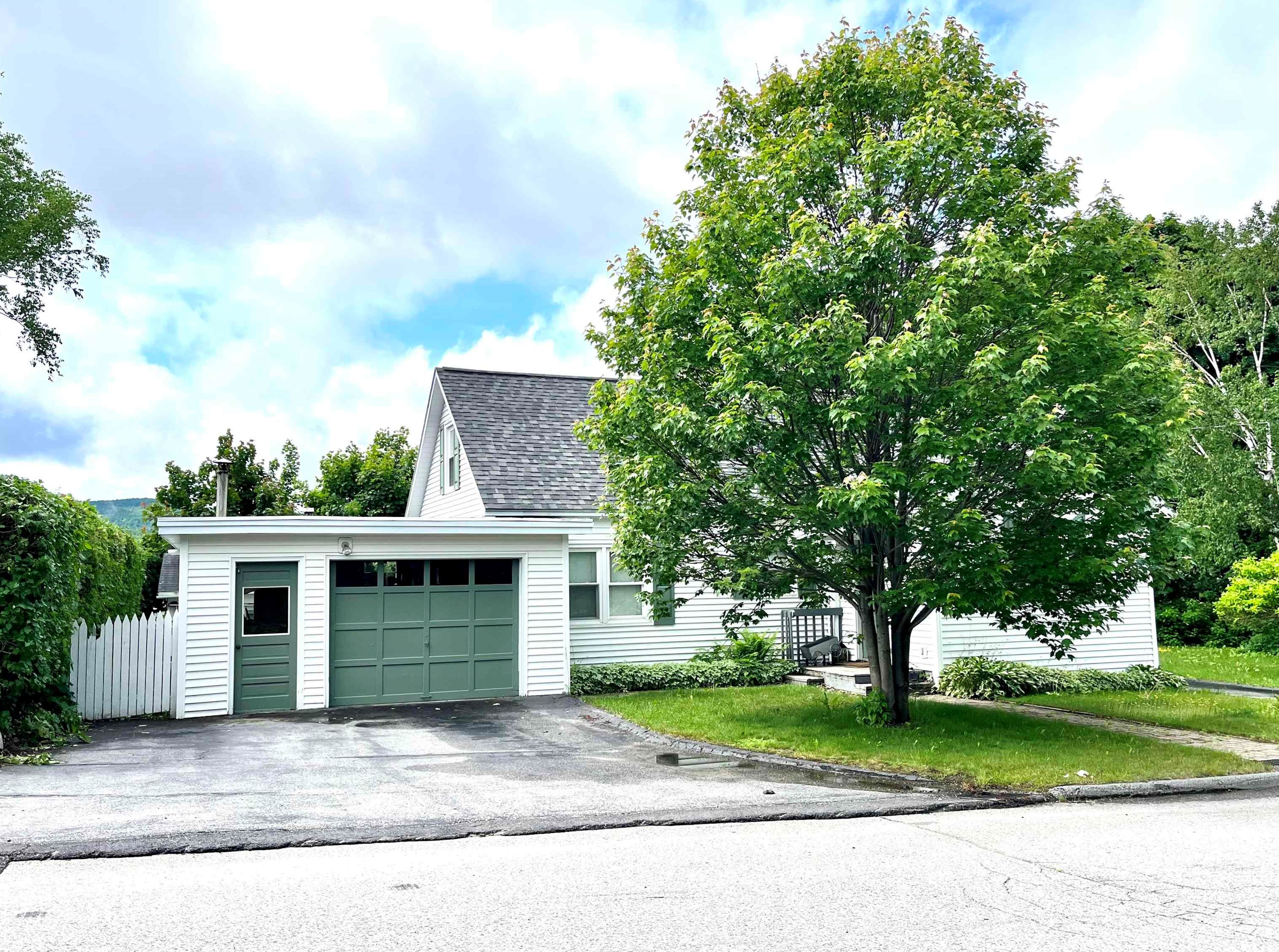 14 Winter St, Berlin, NH 03570