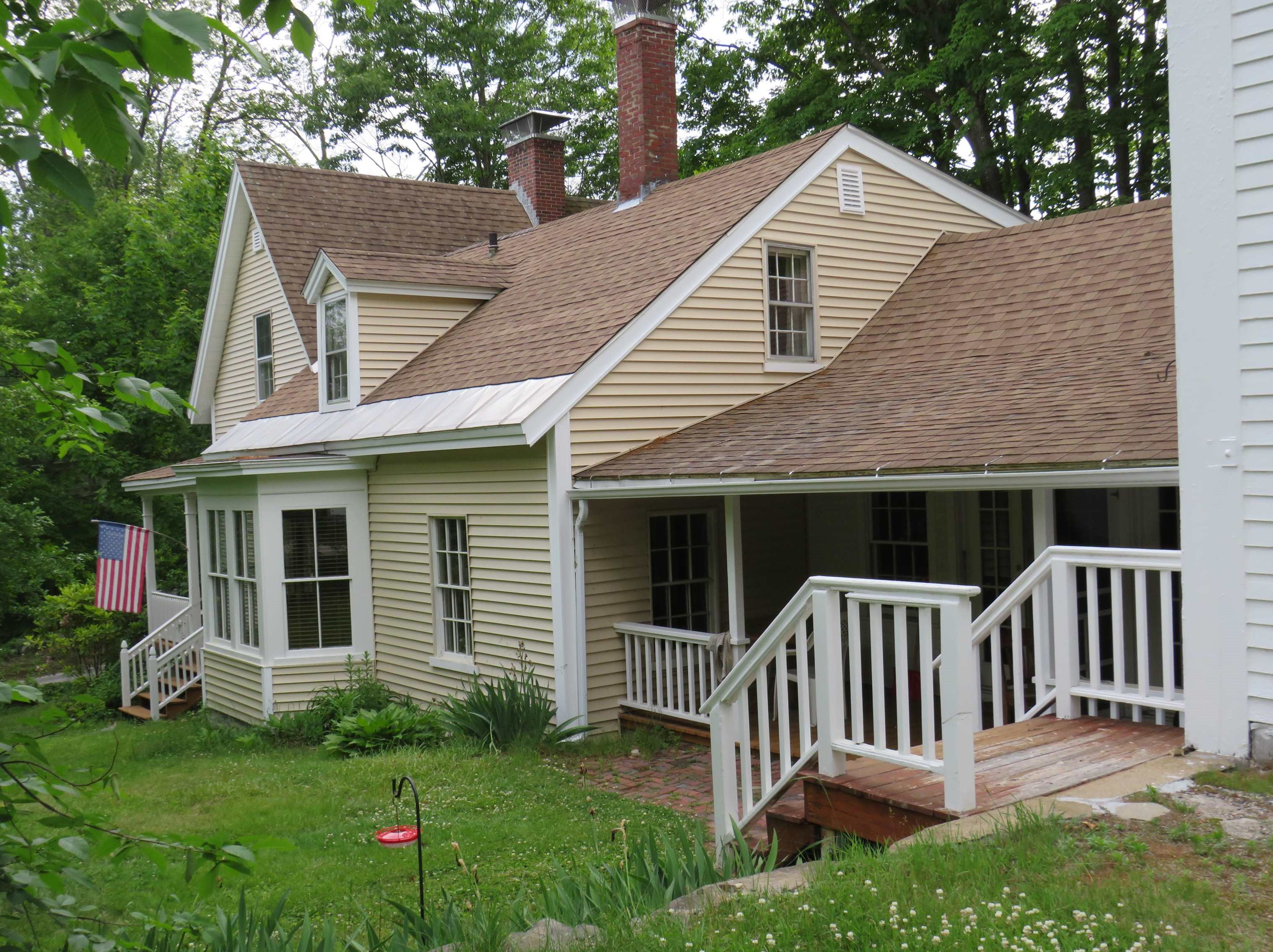 45 Elm St, Tuftonboro, NH 03894
