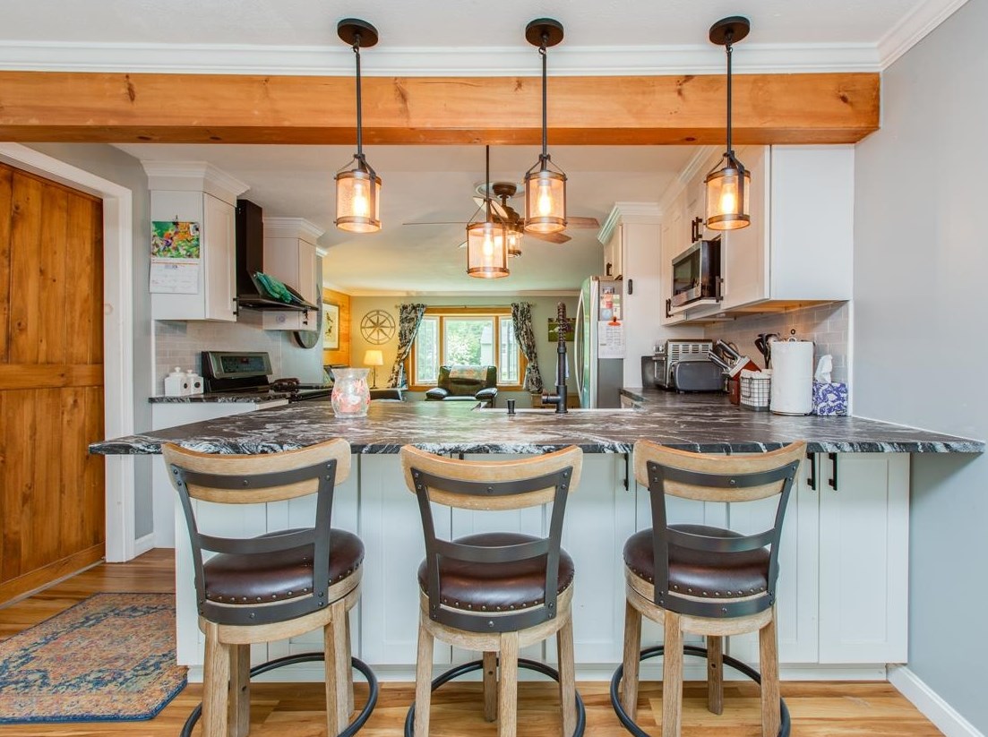 14 Greenfield Dr, Merrimack NH 03054-2621 exterior