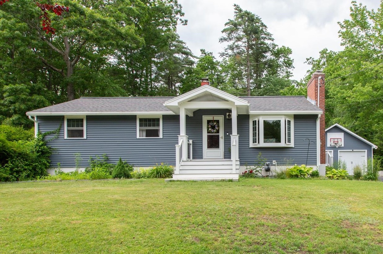 14 Greenfield Dr, Merrimack, NH 03054-2620
