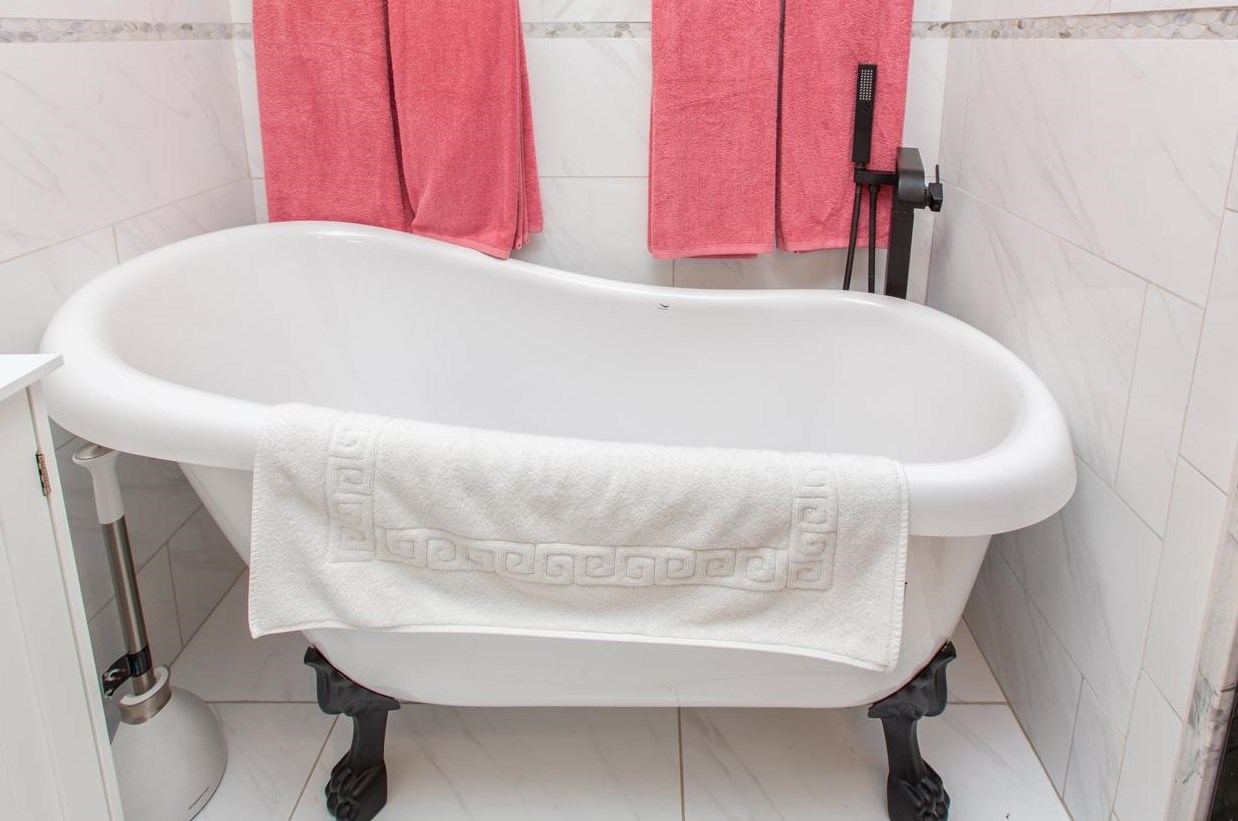 14 Greenfield Dr, Merrimack NH 03054-2621 exterior