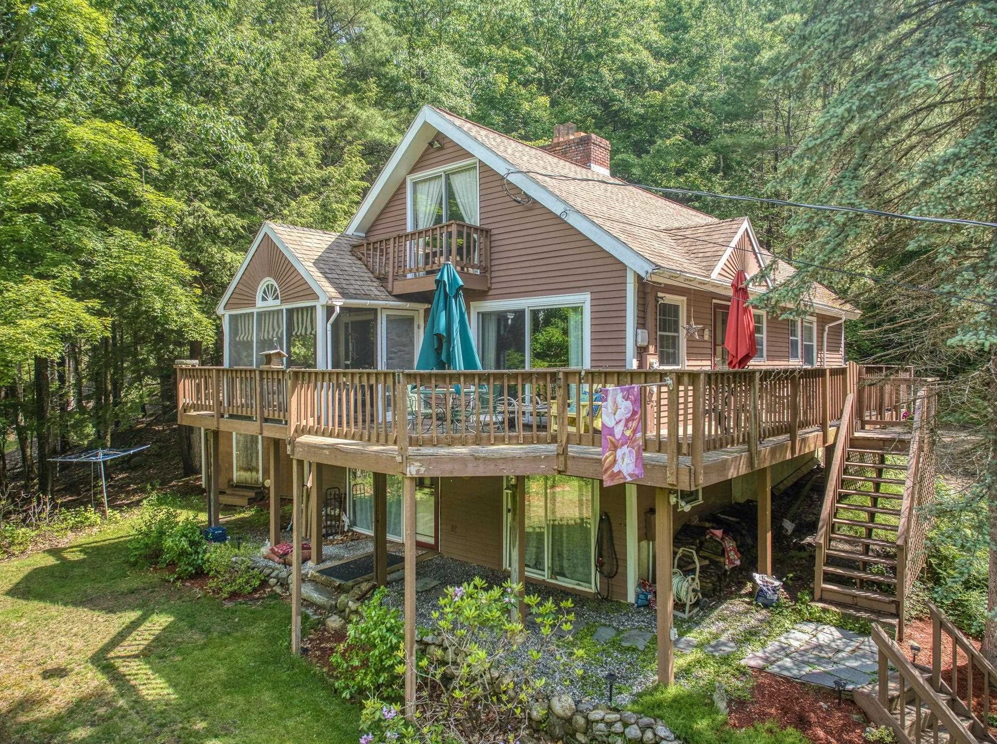 125 Carriage Rd, Bridgewater, NH 03222