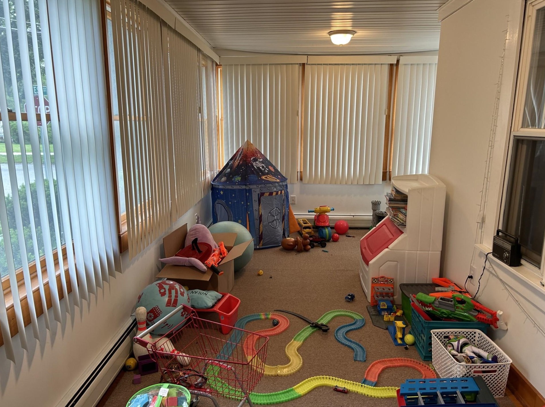 53 Gates St, Keene NH  03431-4137 exterior