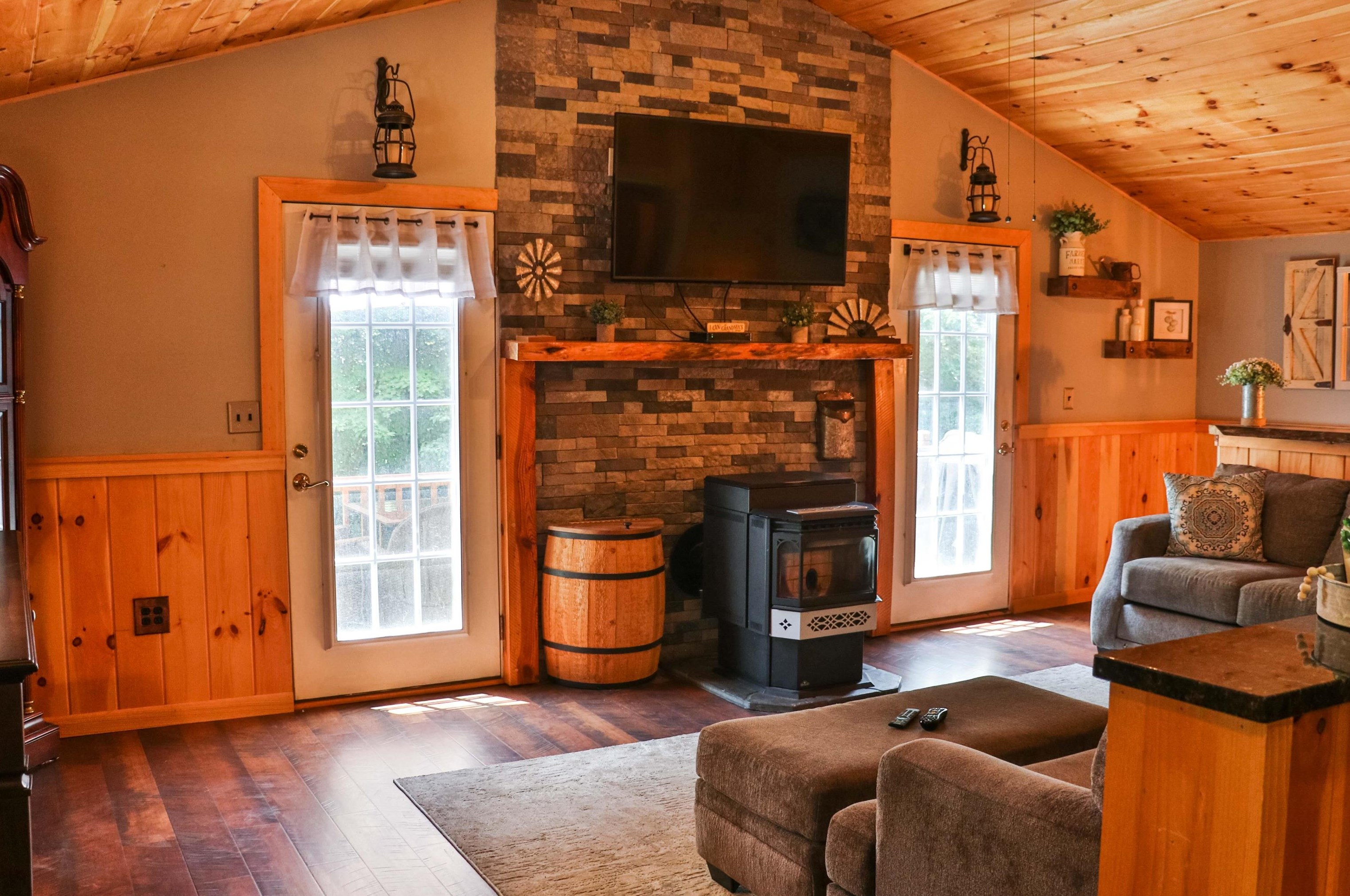 32 Upland Dr, Laconia, NH 03249
