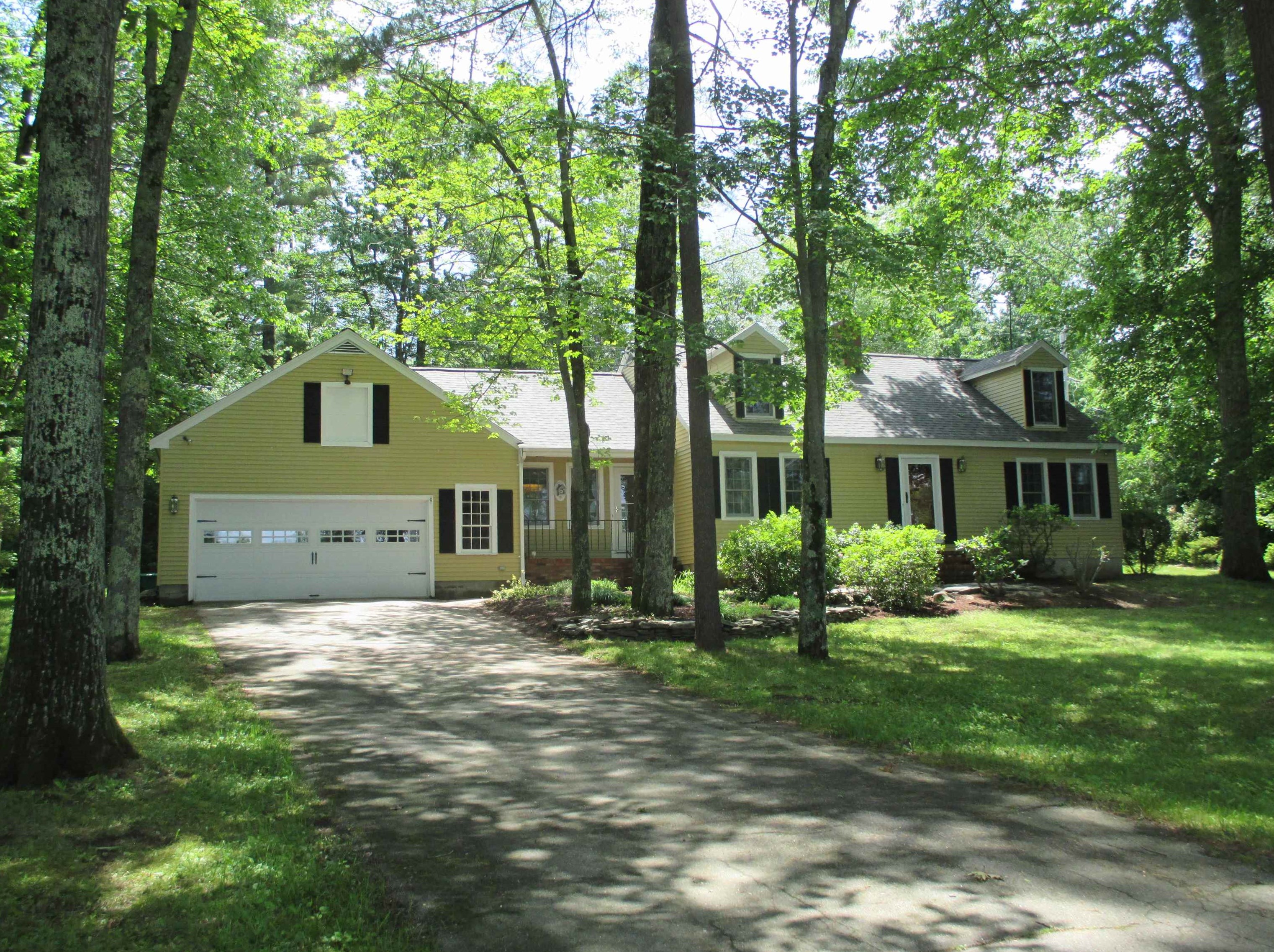5 Edgewood Ln, Rochester, NH 03867