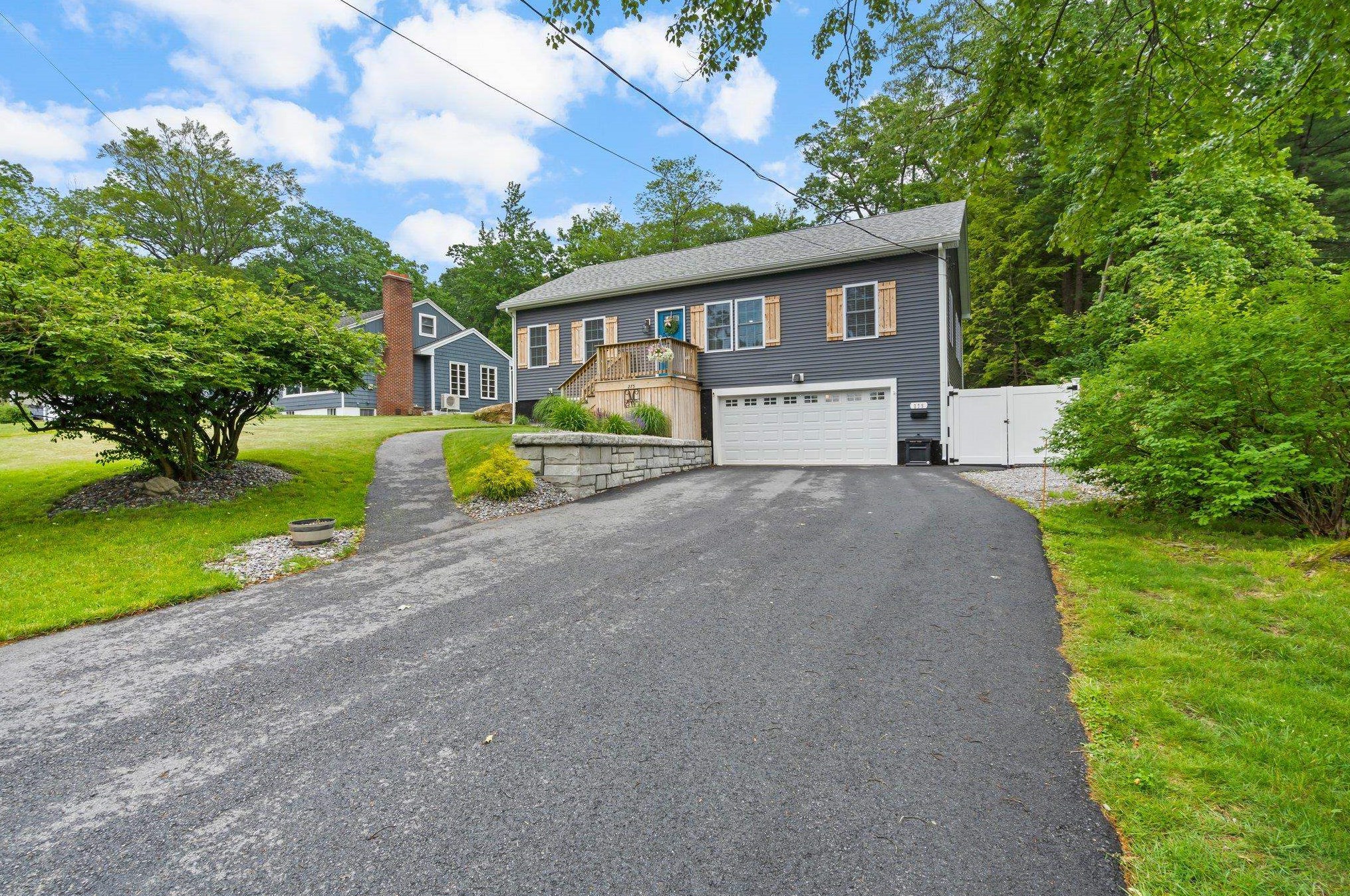 275 Tory Rd, Manchester NH  03104-2633 exterior