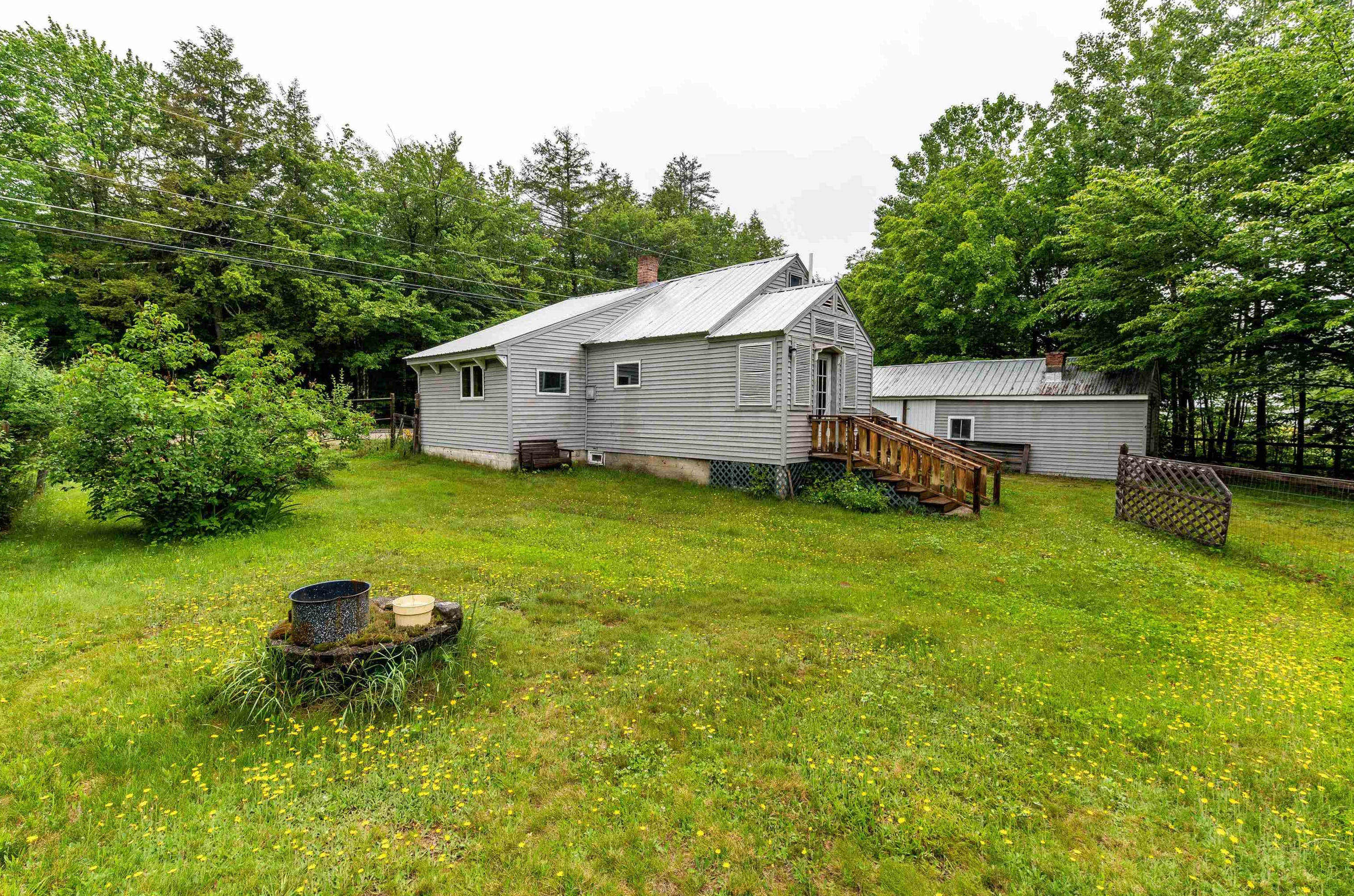 819 Eaton Rd, Conway NH  03818-6113 exterior