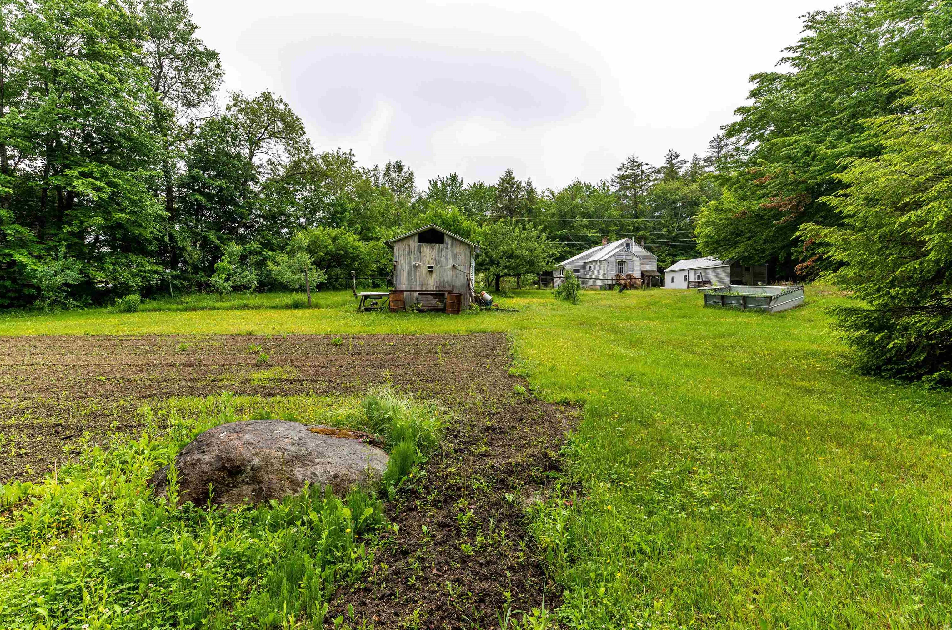819 Eaton Rd, Conway NH  03818-6113 exterior
