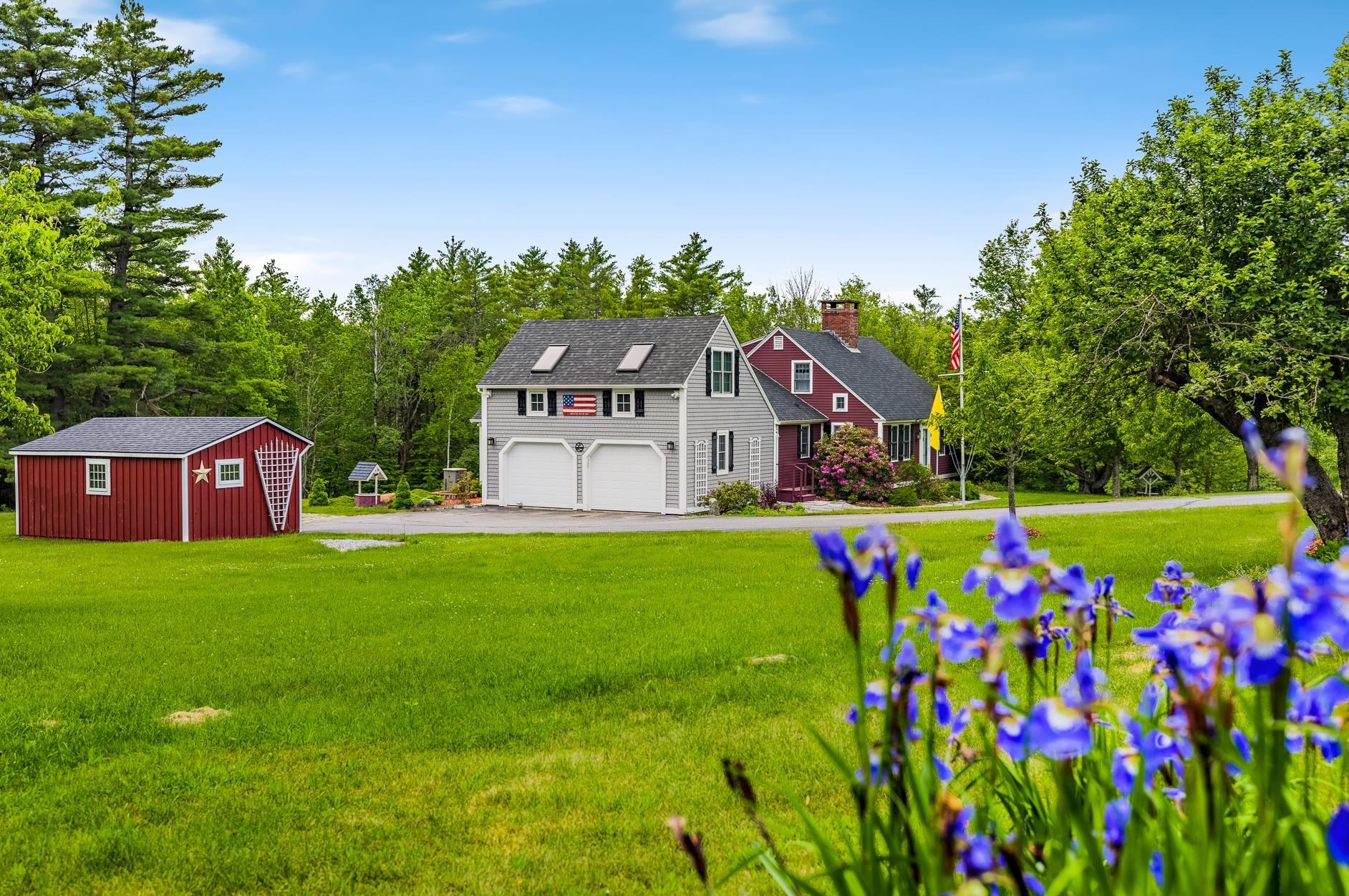 1667 King Hill Rd, New London, NH 03257