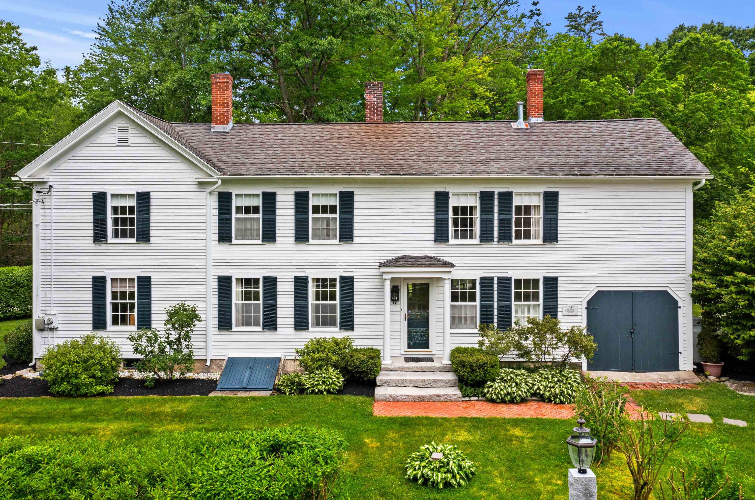77 Stagecoach Rd, Wilton, NH 03086