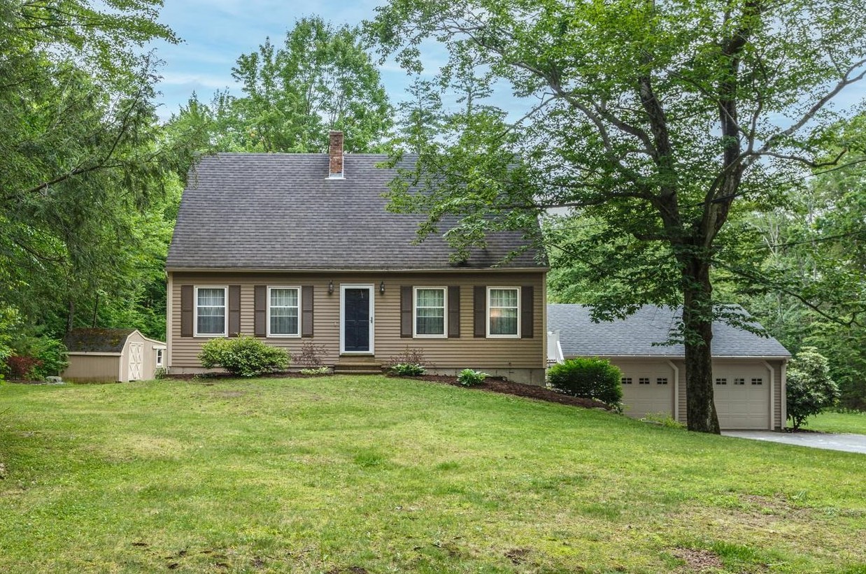 7 Tonga Dr, Concord, NH 03304