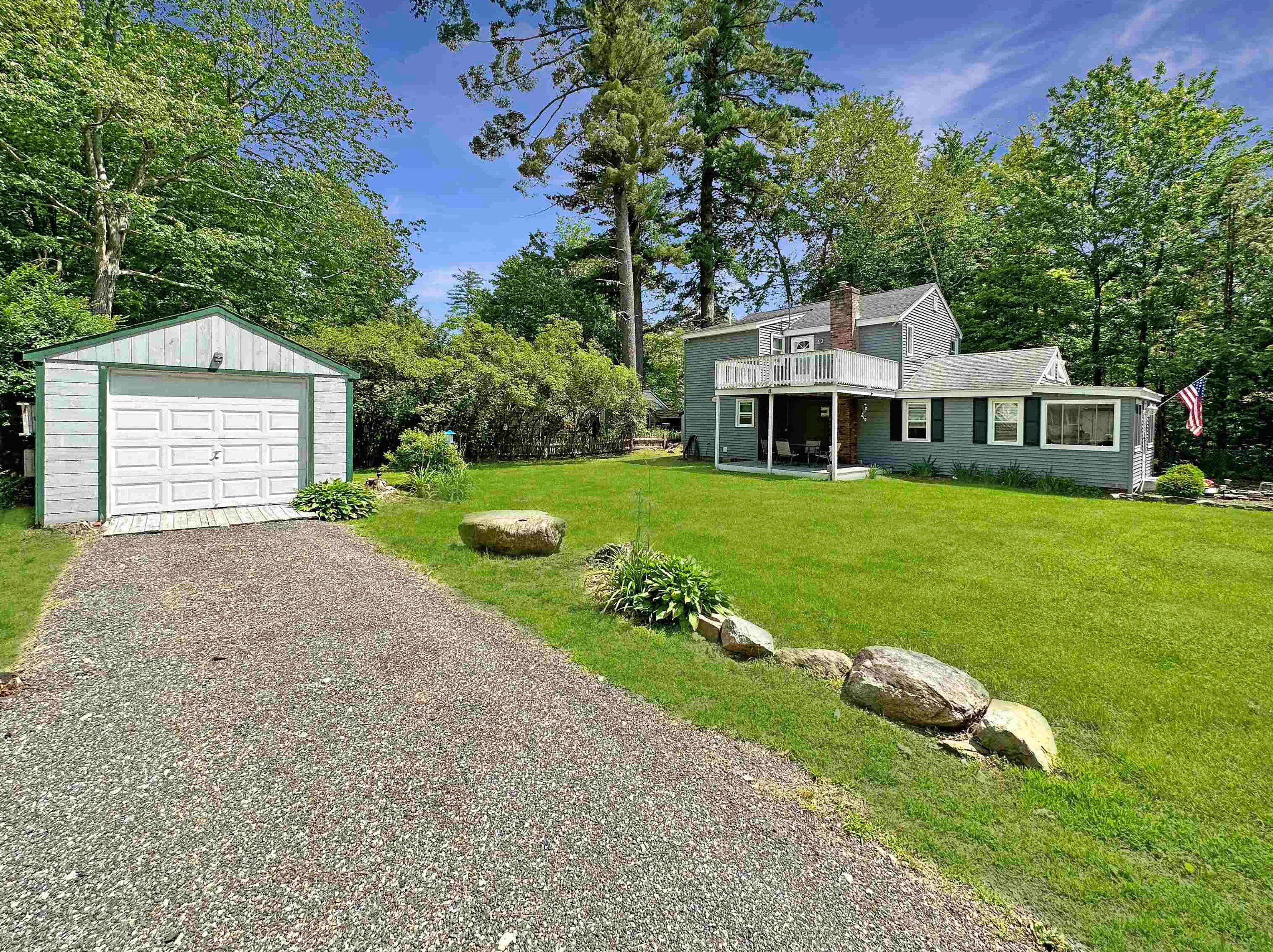 11 Wilson St, Salem, NH 03079