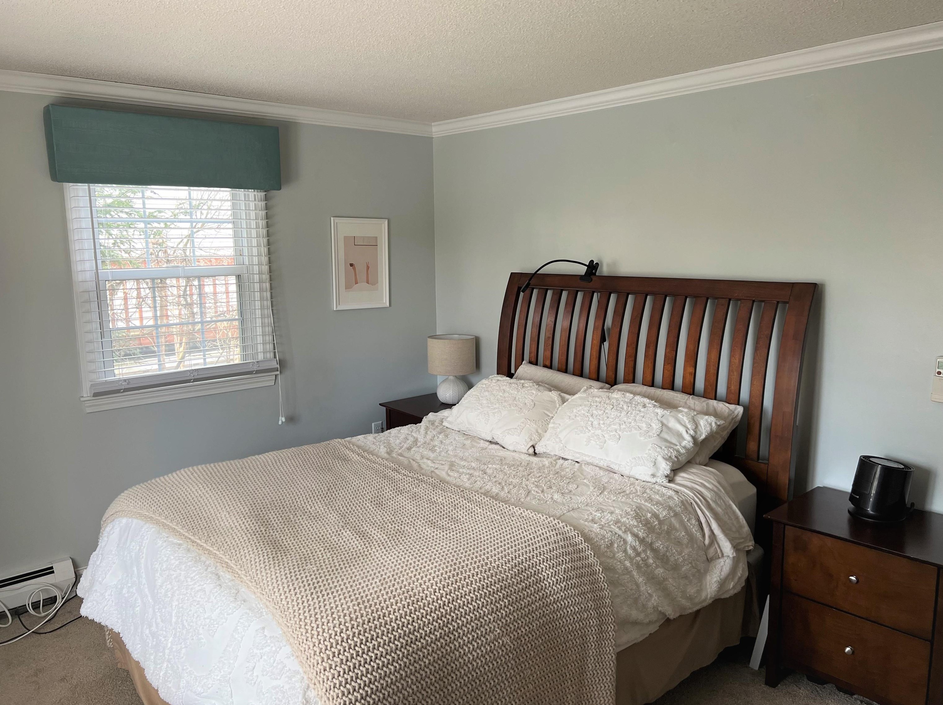 20 Smyth Ln, Manchester NH  03104-4048 exterior