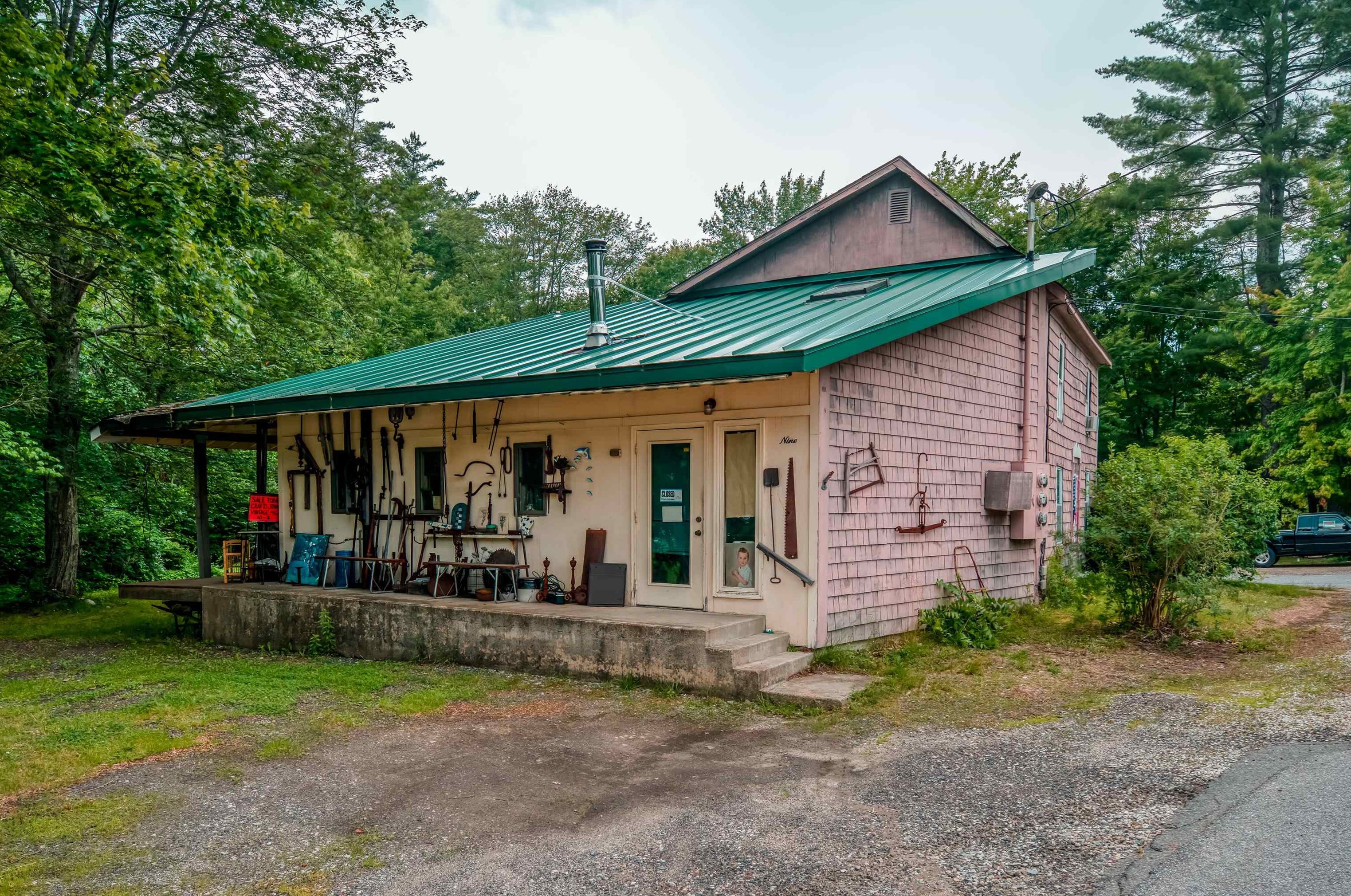 9 New Boston Rd, Kingston, NH 03848