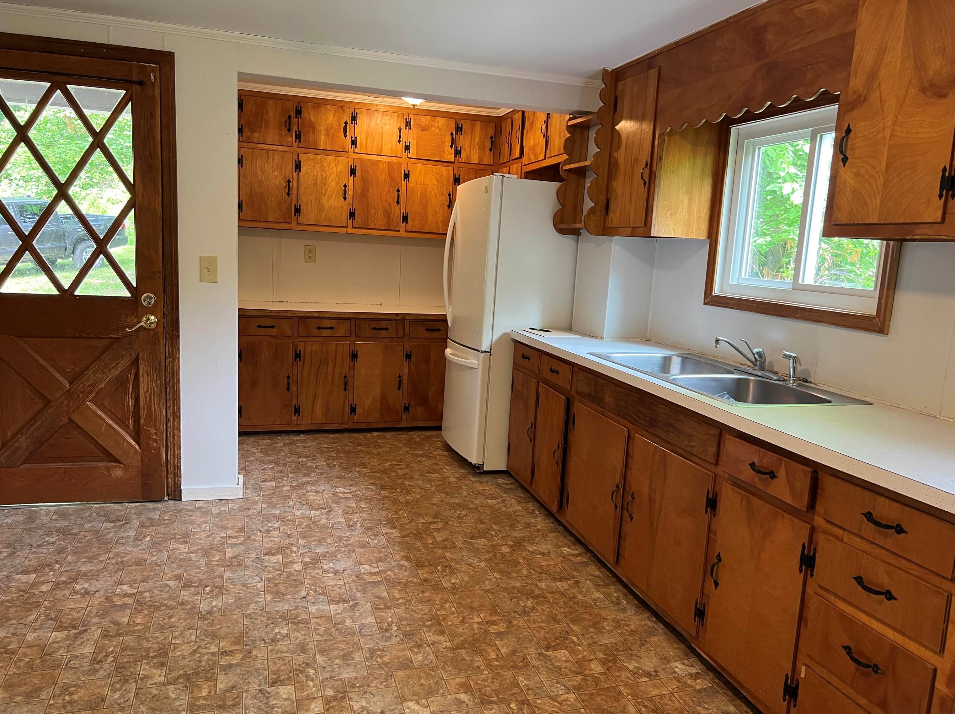 218 Gilsum St, Keene, NH 03431