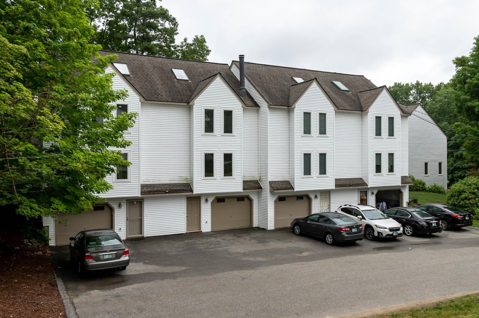 25 Windemere Way, Nashua, NH 03063