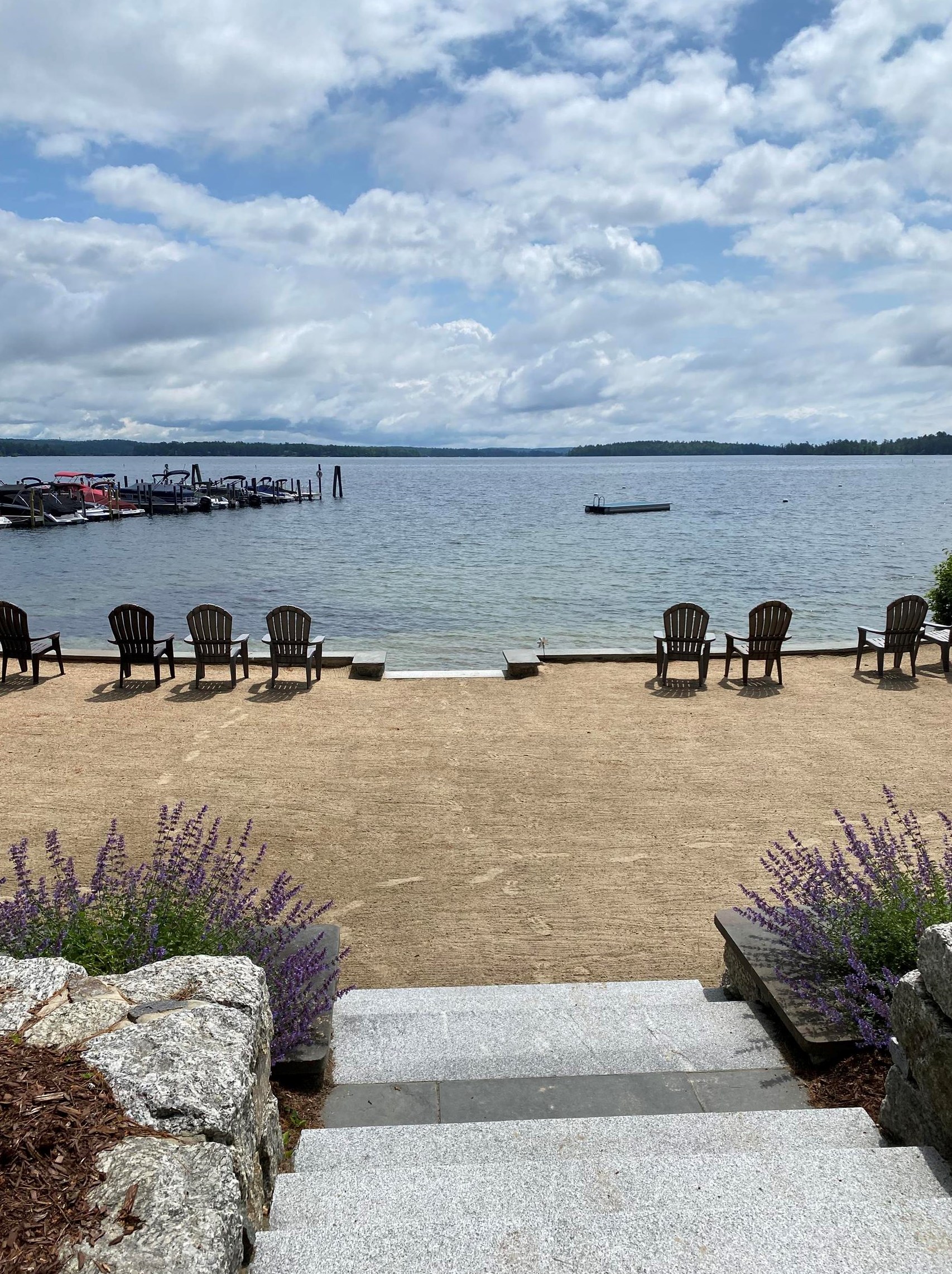 15 Brookhurst Ln, Meredith NH  03253-7107 exterior