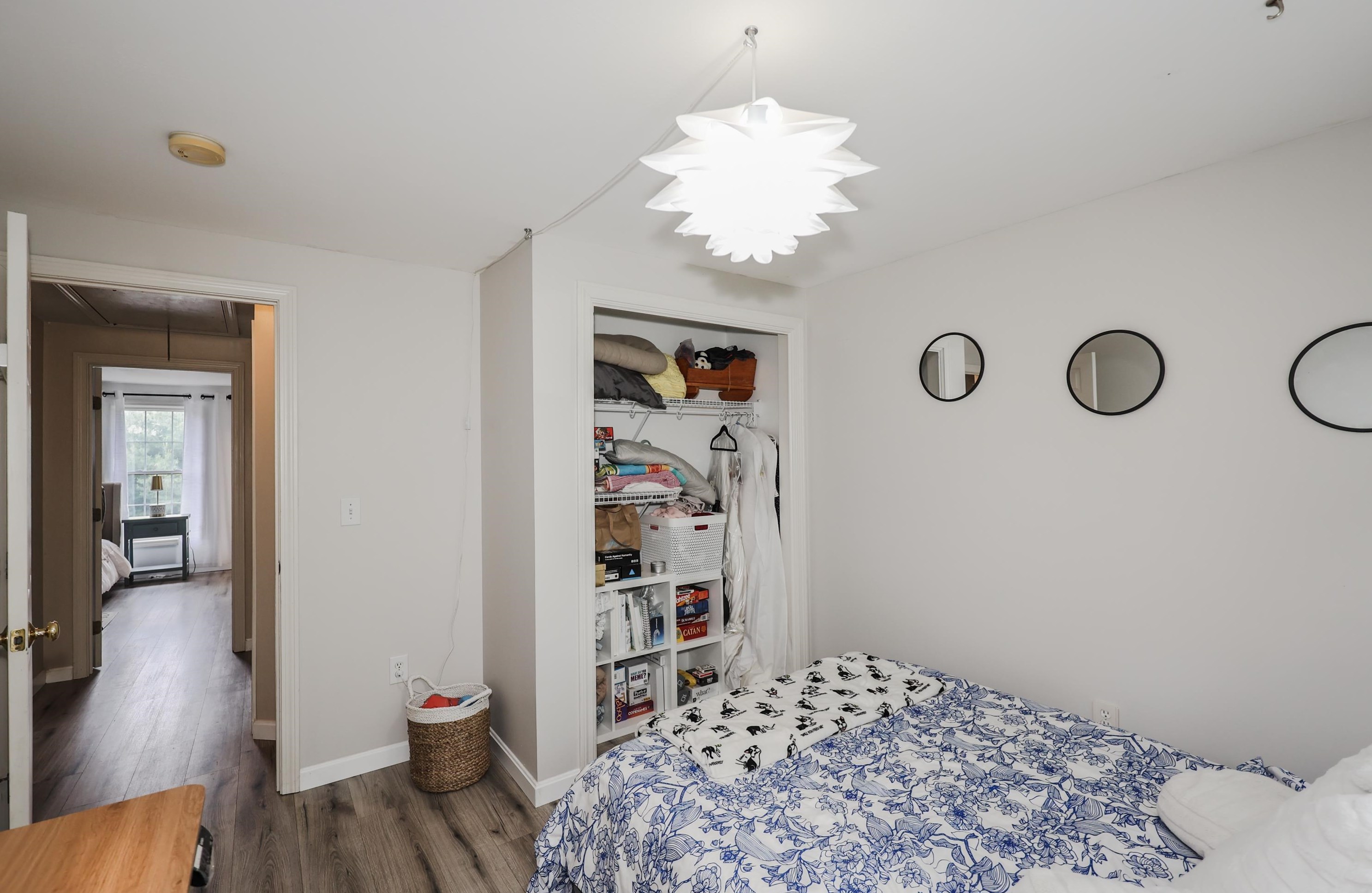 106 Whittington St, Manchester NH  03104-6487 exterior