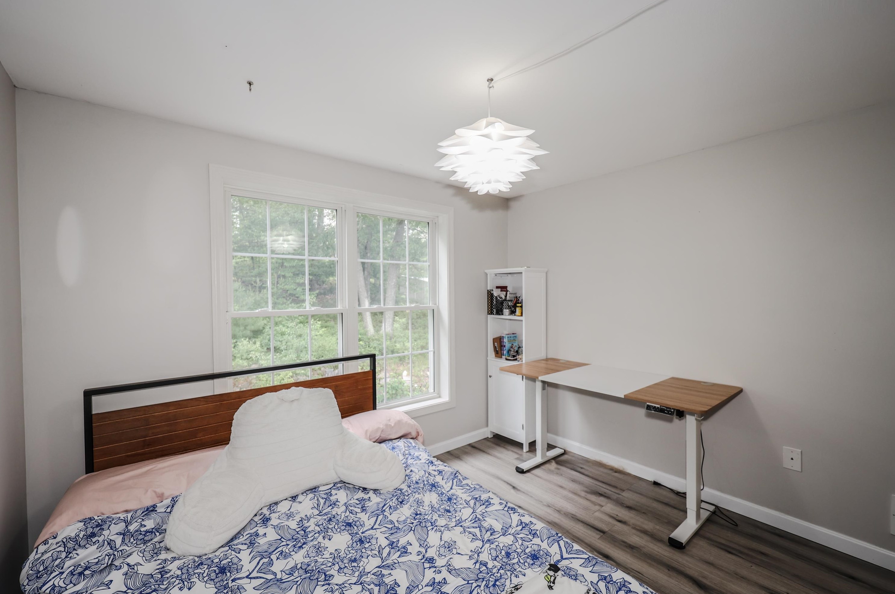 106 Whittington St, Manchester NH  03104-6487 exterior