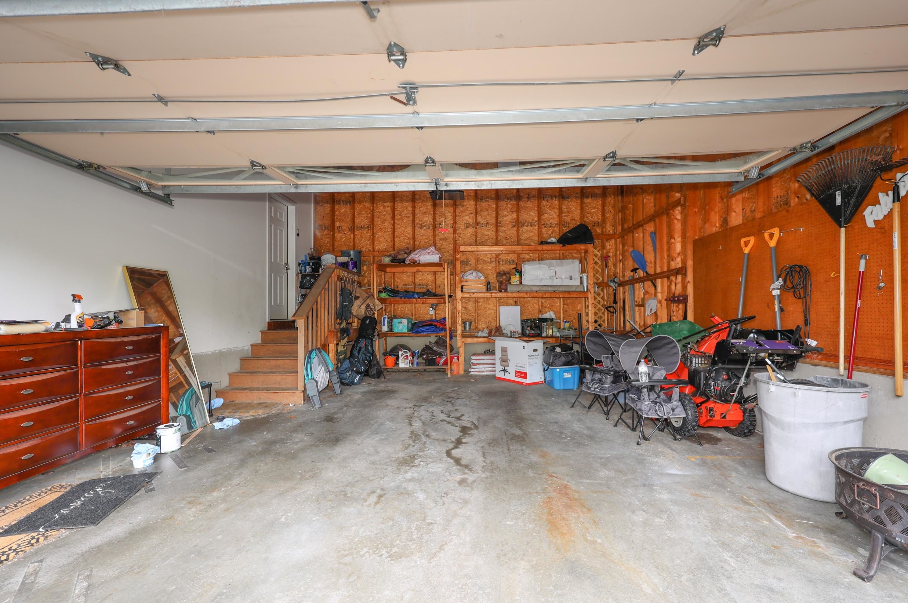 106 Whittington St, Manchester NH  03104-6487 exterior