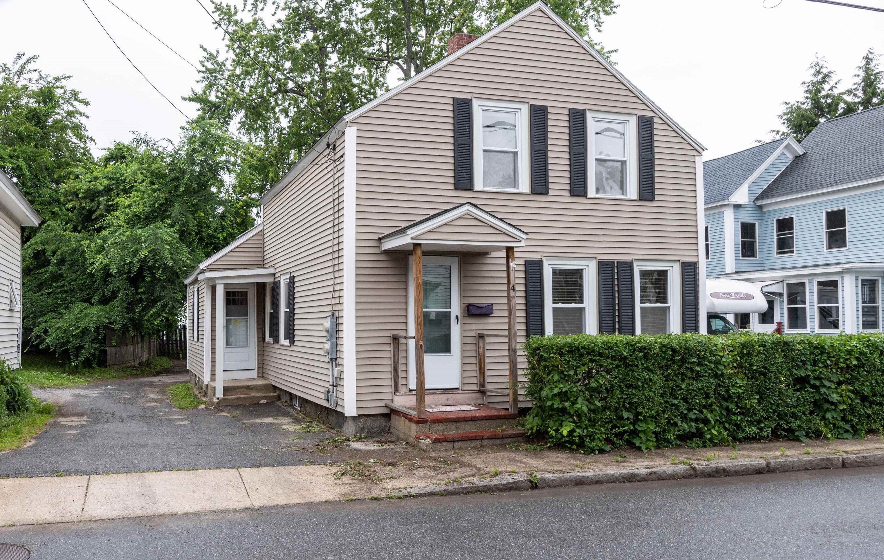 4 Merrimack St, Nashua, NH 03064