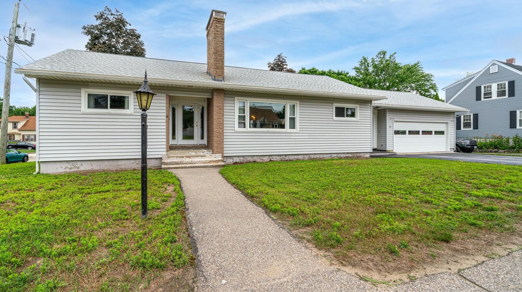 27 Huse Rd, Manchester, NH 03010