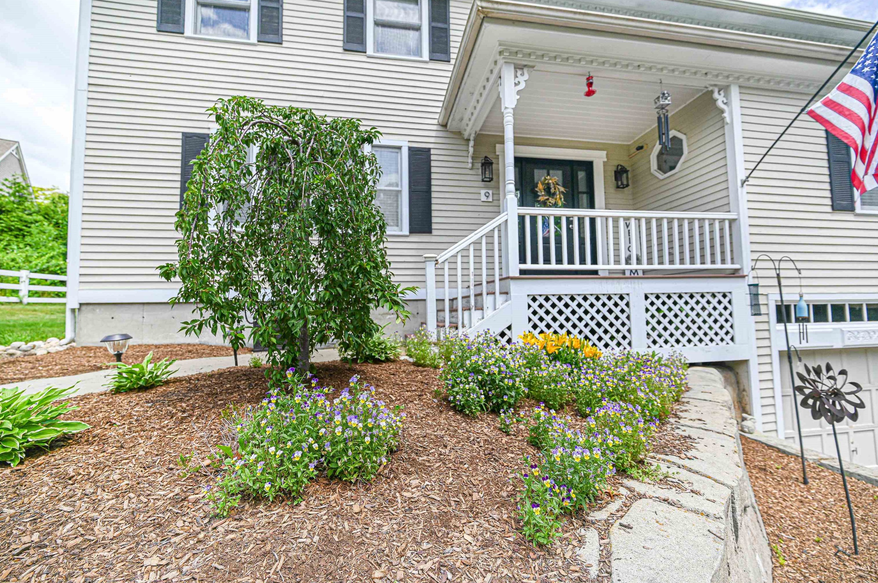9 Campbell Rd, Manchester, NH 03110