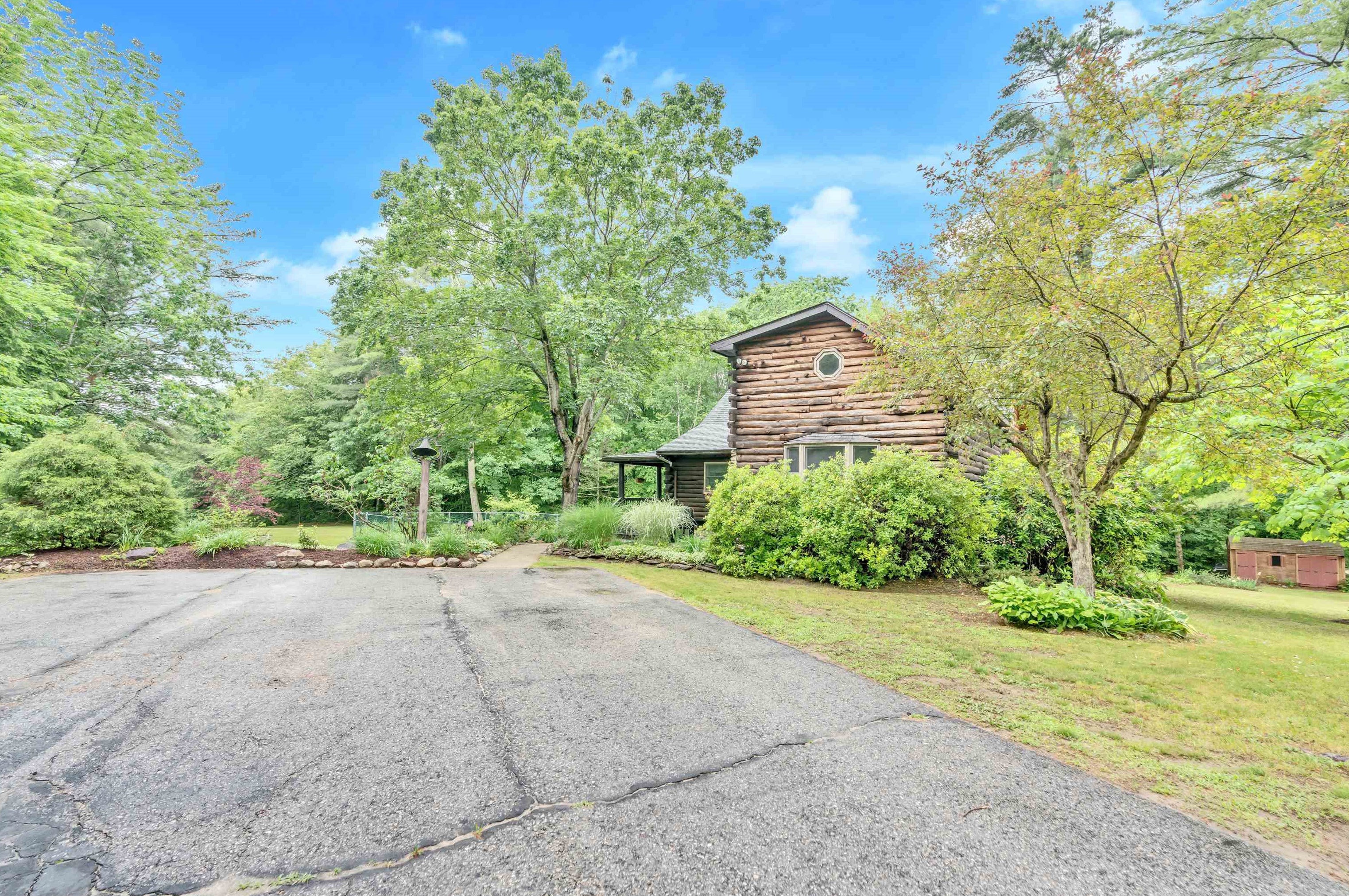 25 Old Tate Ln, Wakefield, NH 03887