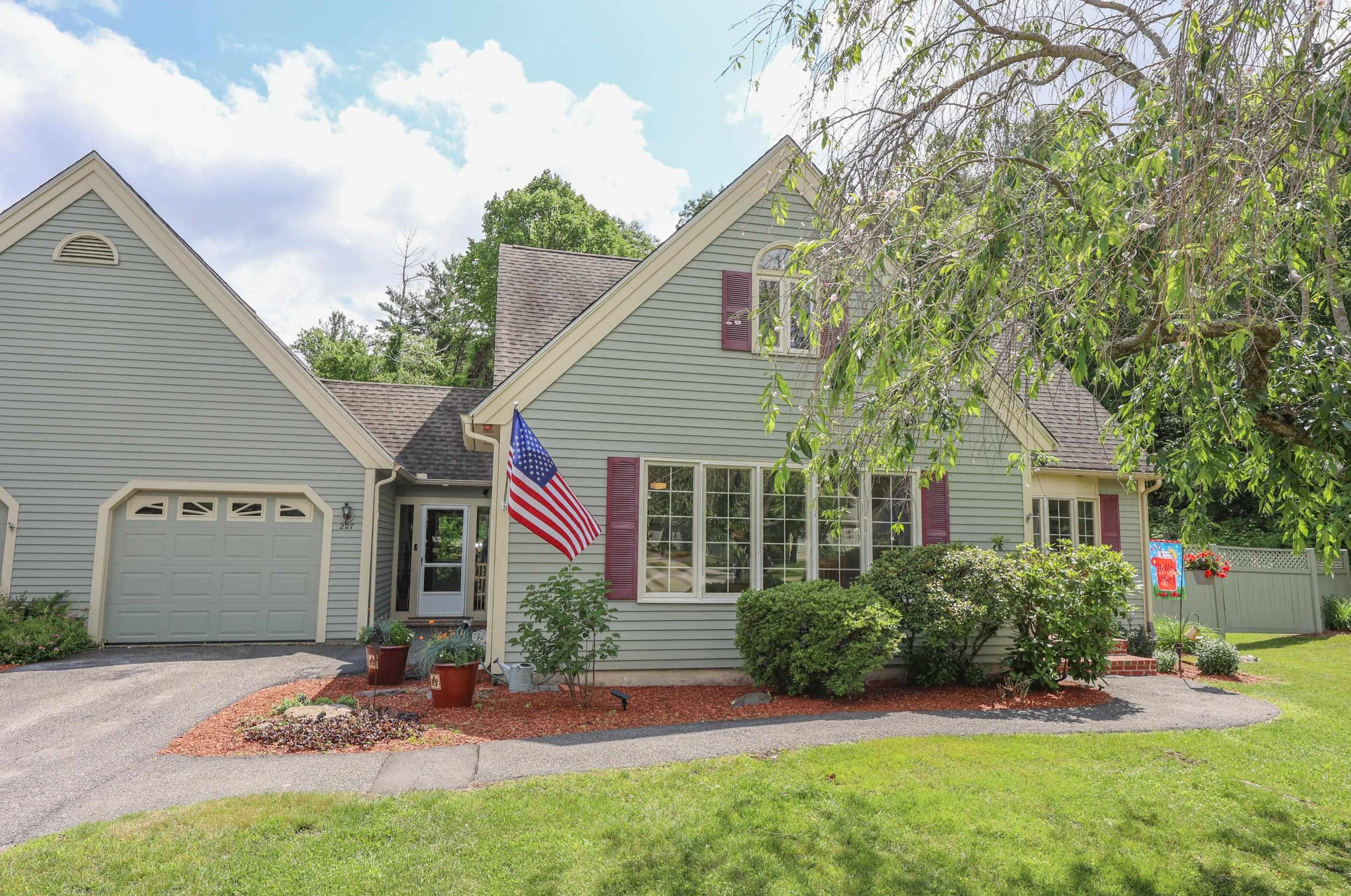 227 Winding Pond Rd, Londonderry, NH 03053