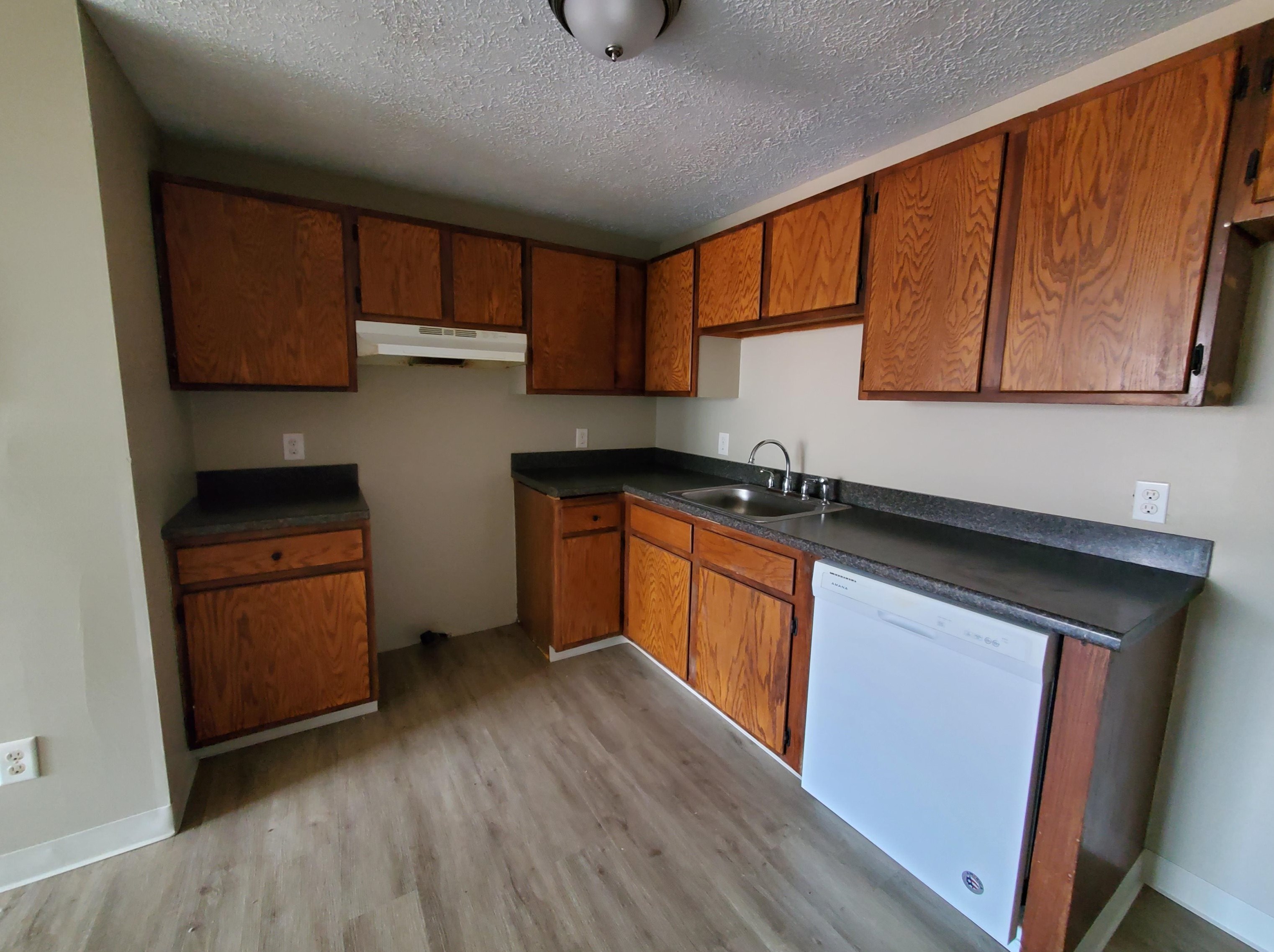 55 Log St #3h, Manchester, NH 03102